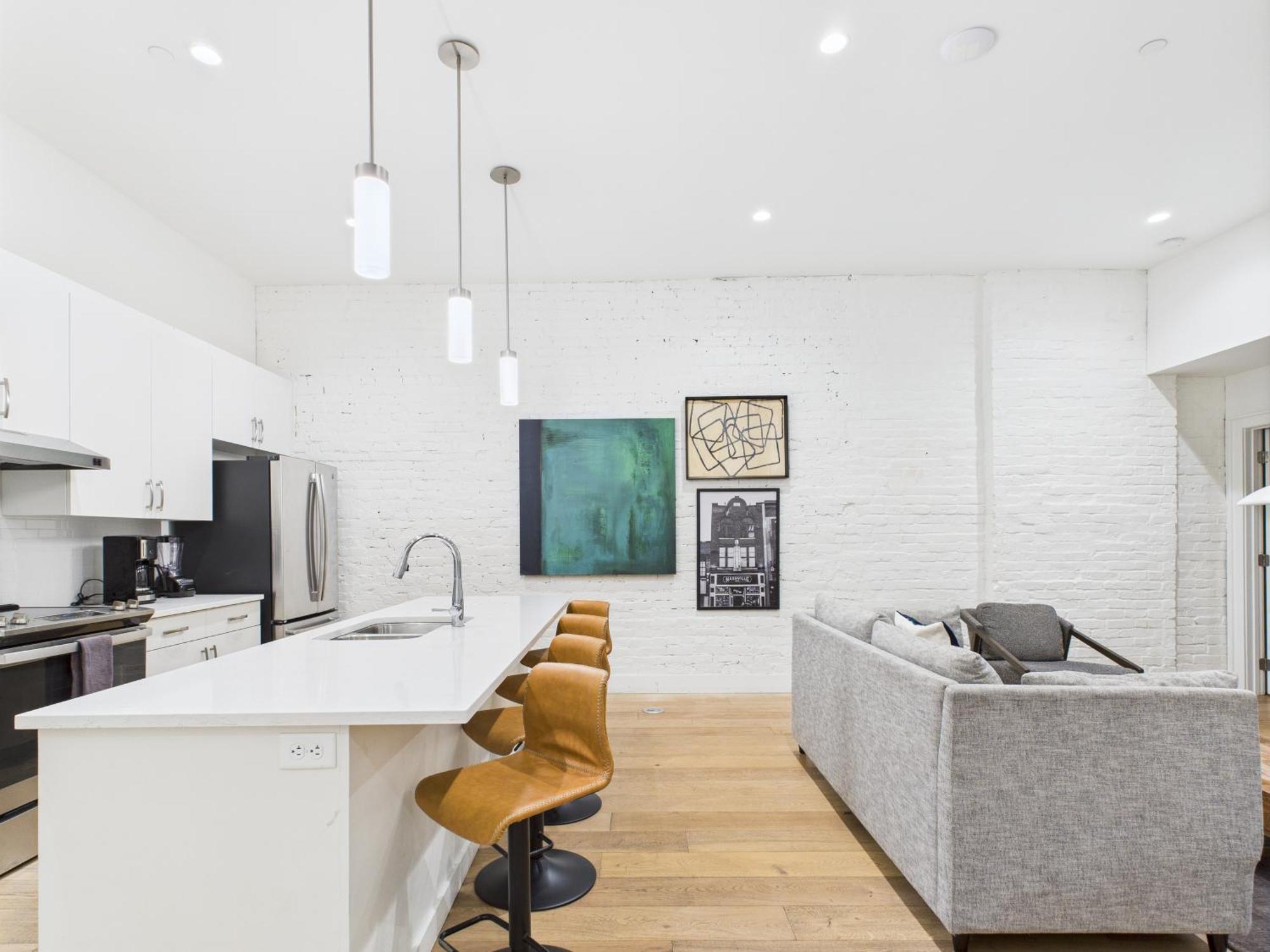 The Saddlery-setlist-4 Combo Unit-walk To Broadway