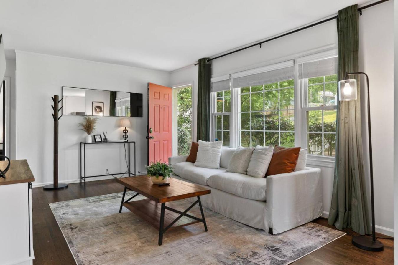 Cozy House In Trendy East With A Patio And Grill * Nashville