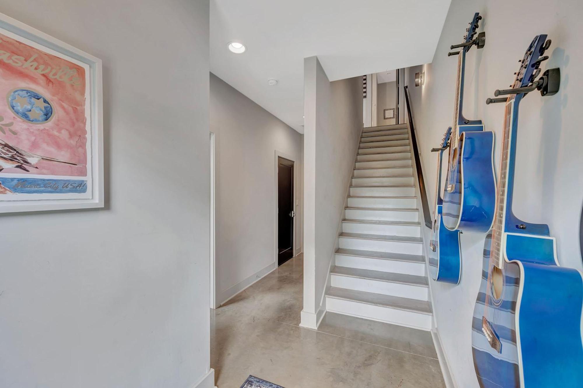 Holiday home Rooftop Deck Grill Ping Pong Near Downtown Nashville