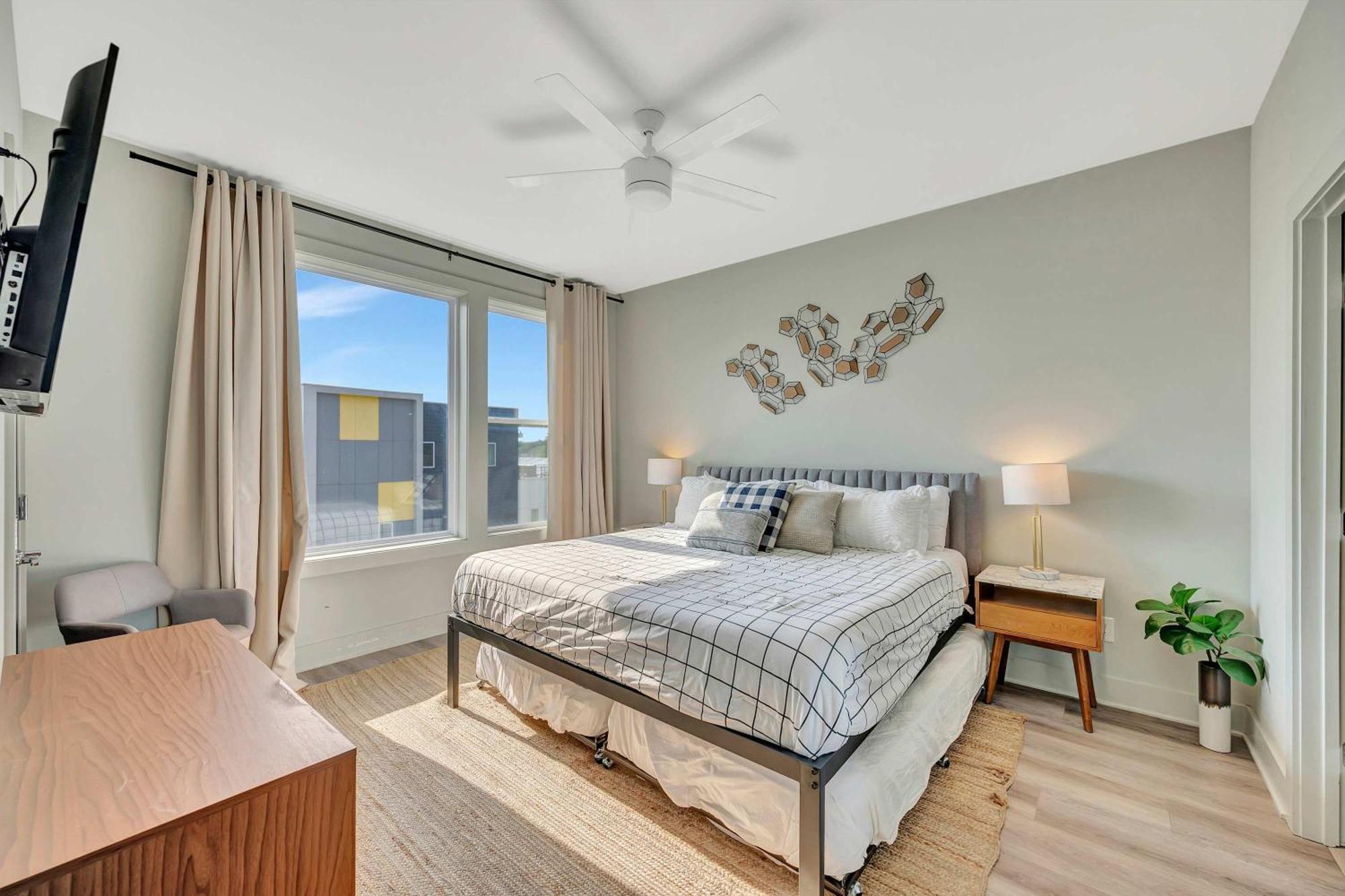 Holiday home Rooftop Deck Grill Ping Pong Near Downtown