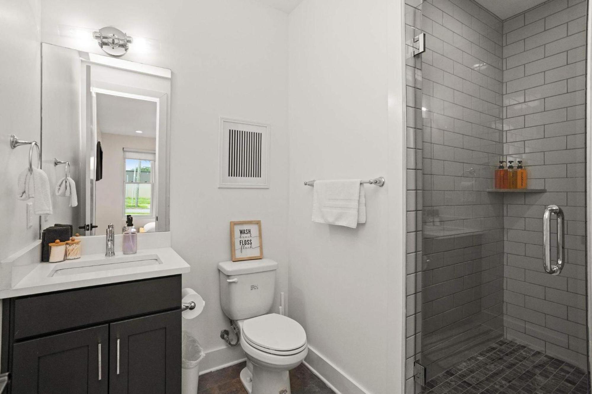 Holiday home Structure At 8th Argyle Elite Nash Vacation Spot *