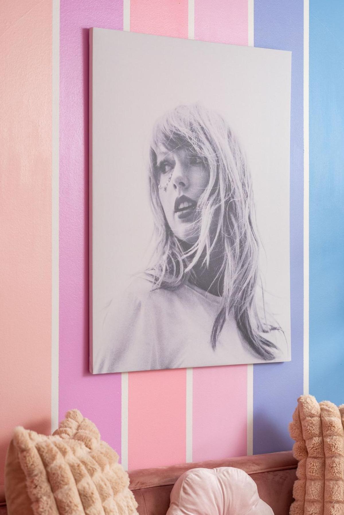 Enchanted In Nashville, Swiftie Sanctuary Unit 5 Nashville