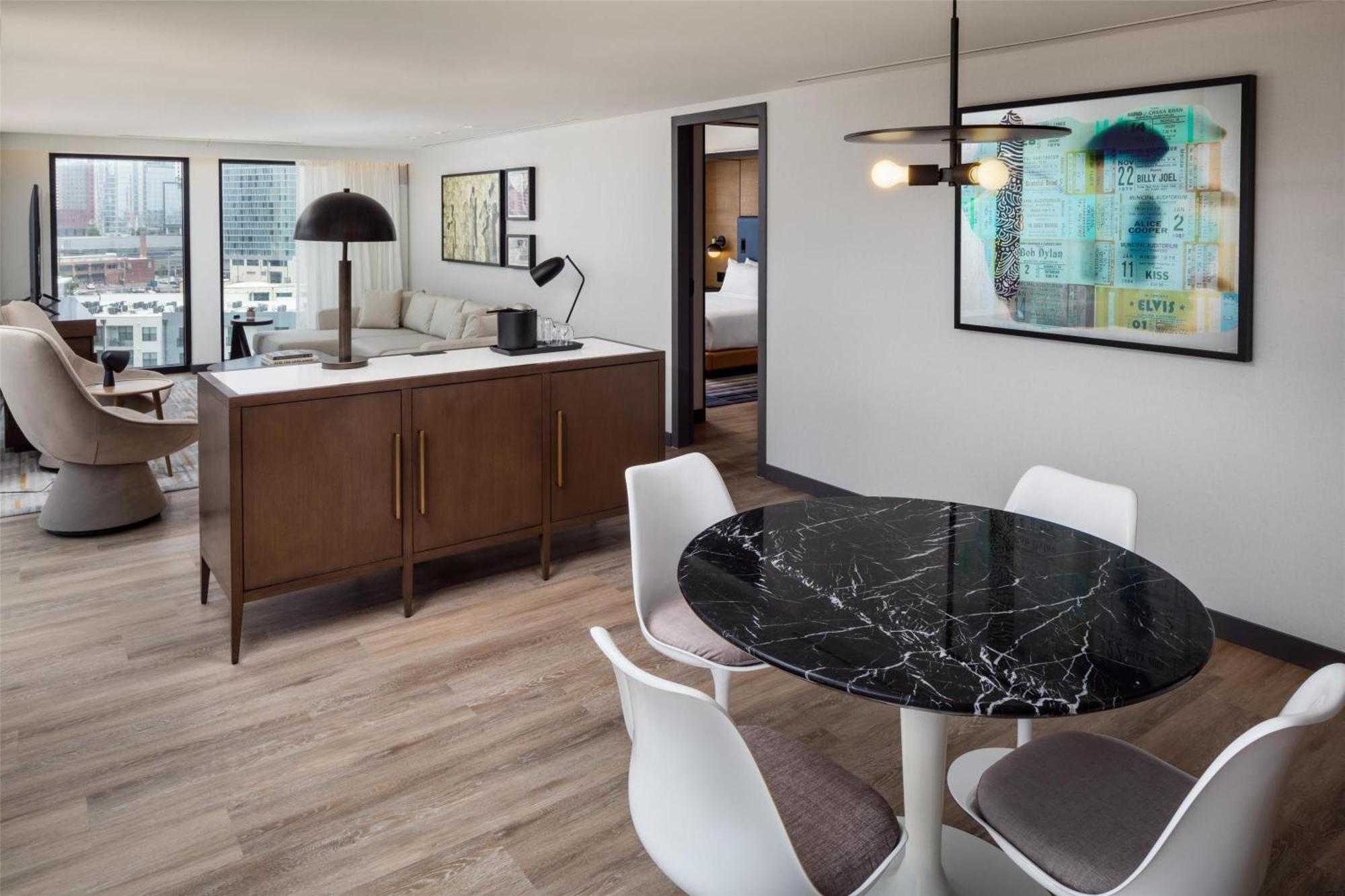 Hotel Canopy By Hilton Downtown The Gulch 4*