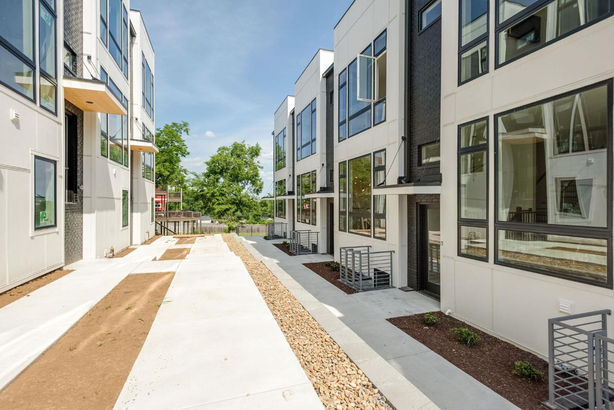 Villa Riverfront Bliss