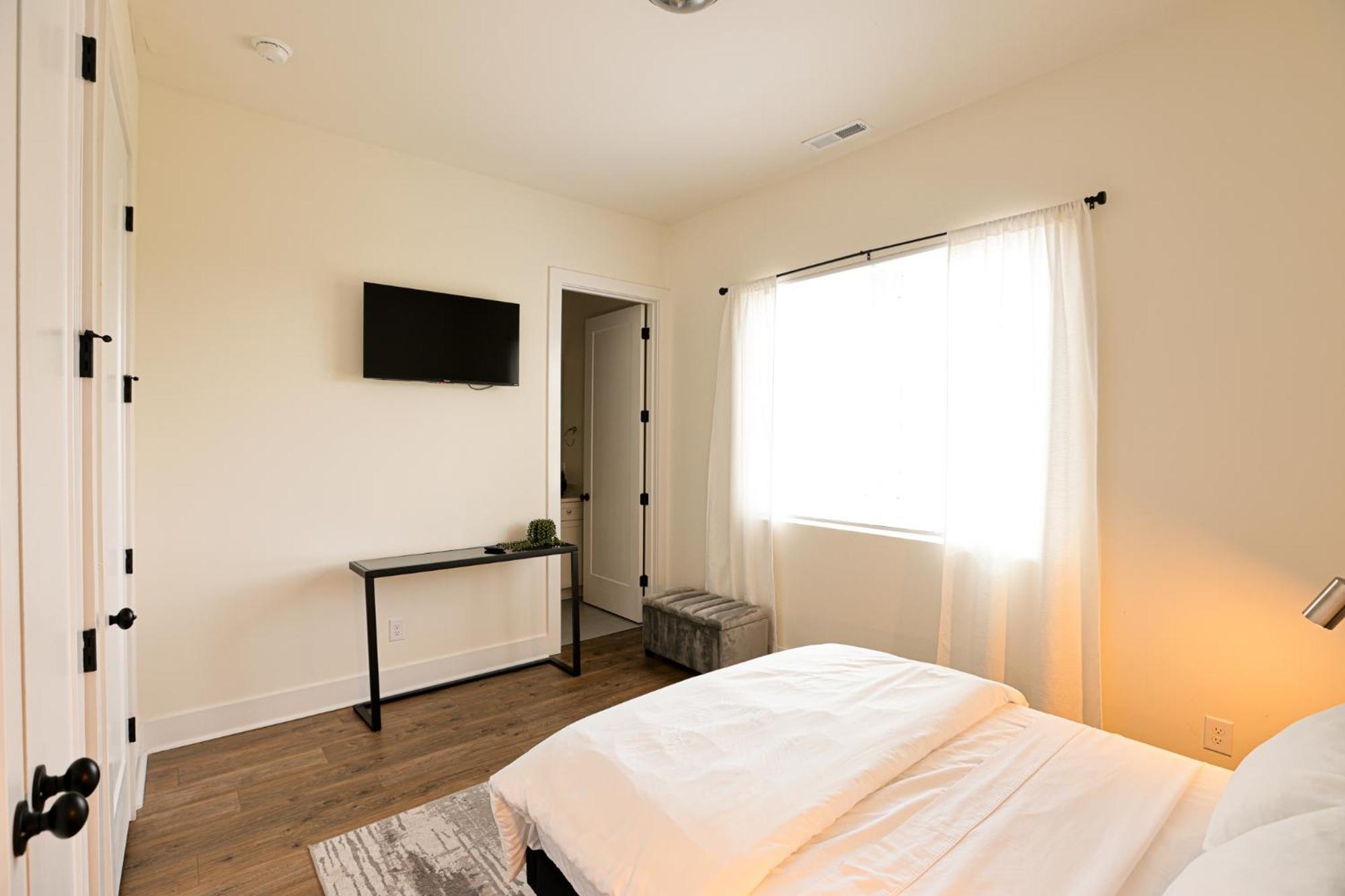 Villa Riverfront Bliss *