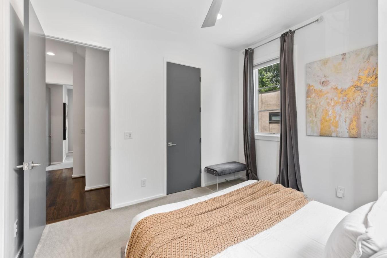 12 South Walk To Belmont With Deck And Patio