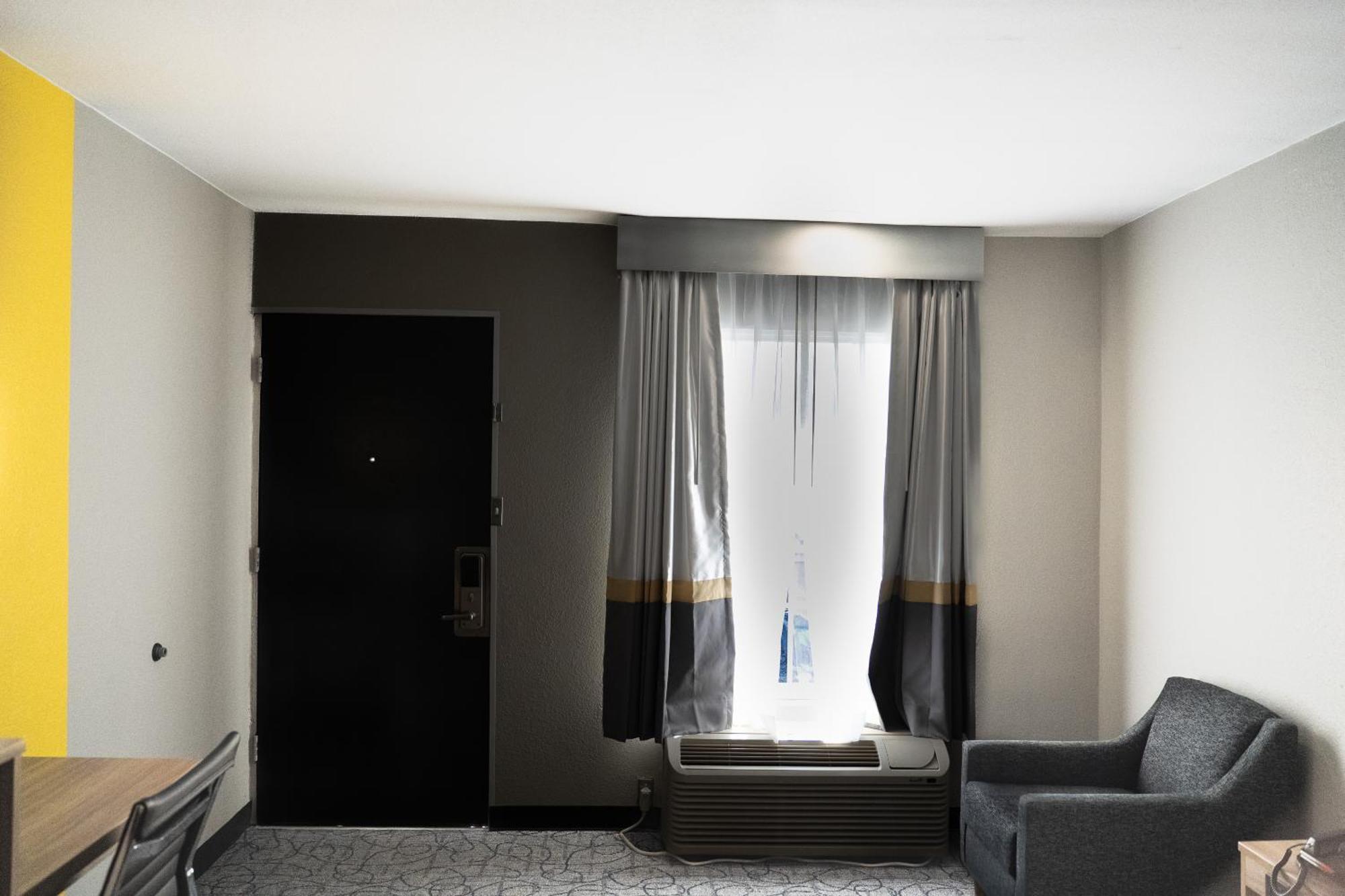 Super 8 By Wyndham Antioch/nashville South East Hotel 2*