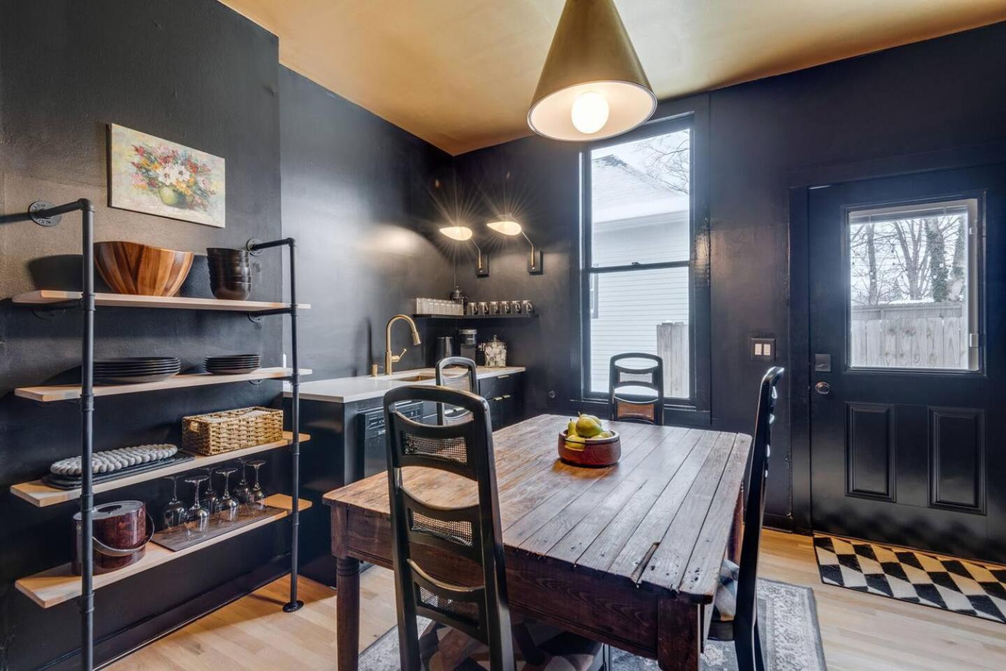 Chic 2 Bed 2 Bath, In 12 South Holiday home