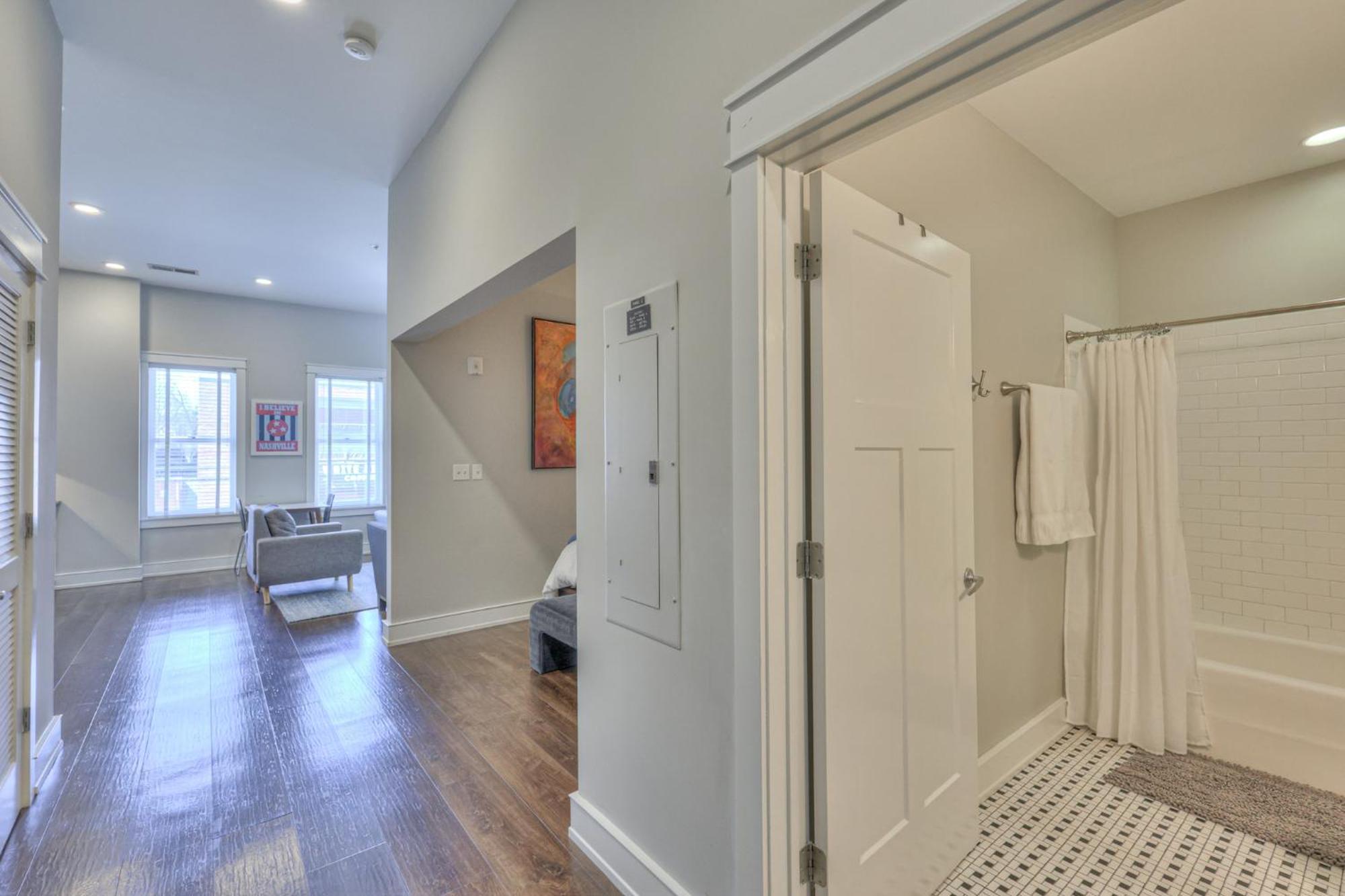 Boutique In Heart Of Dynamic 12 South #203 * Nashville
