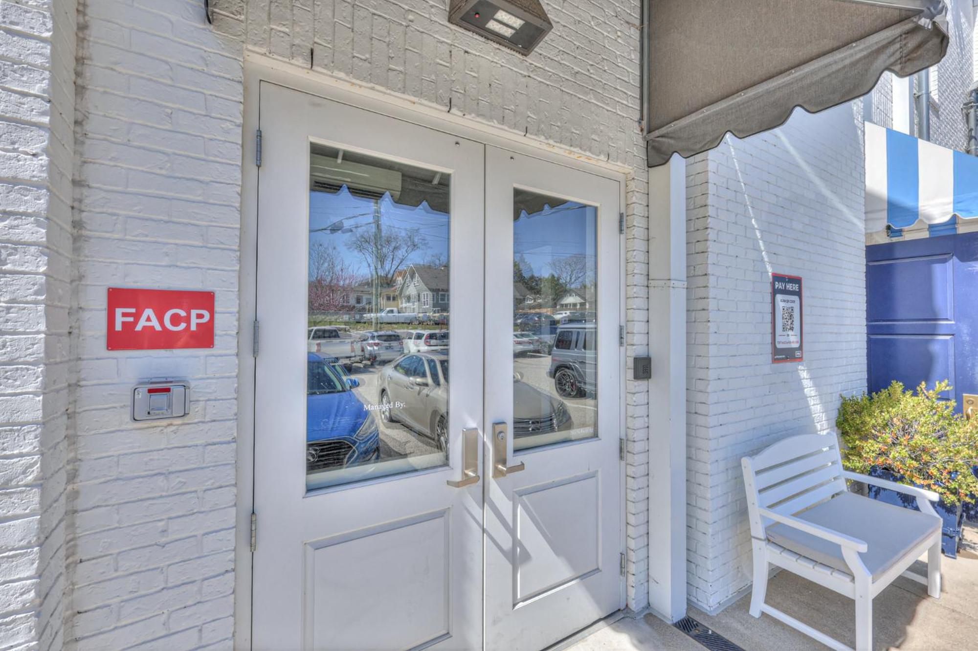 Boutique In Heart Of Dynamic 12 South #203