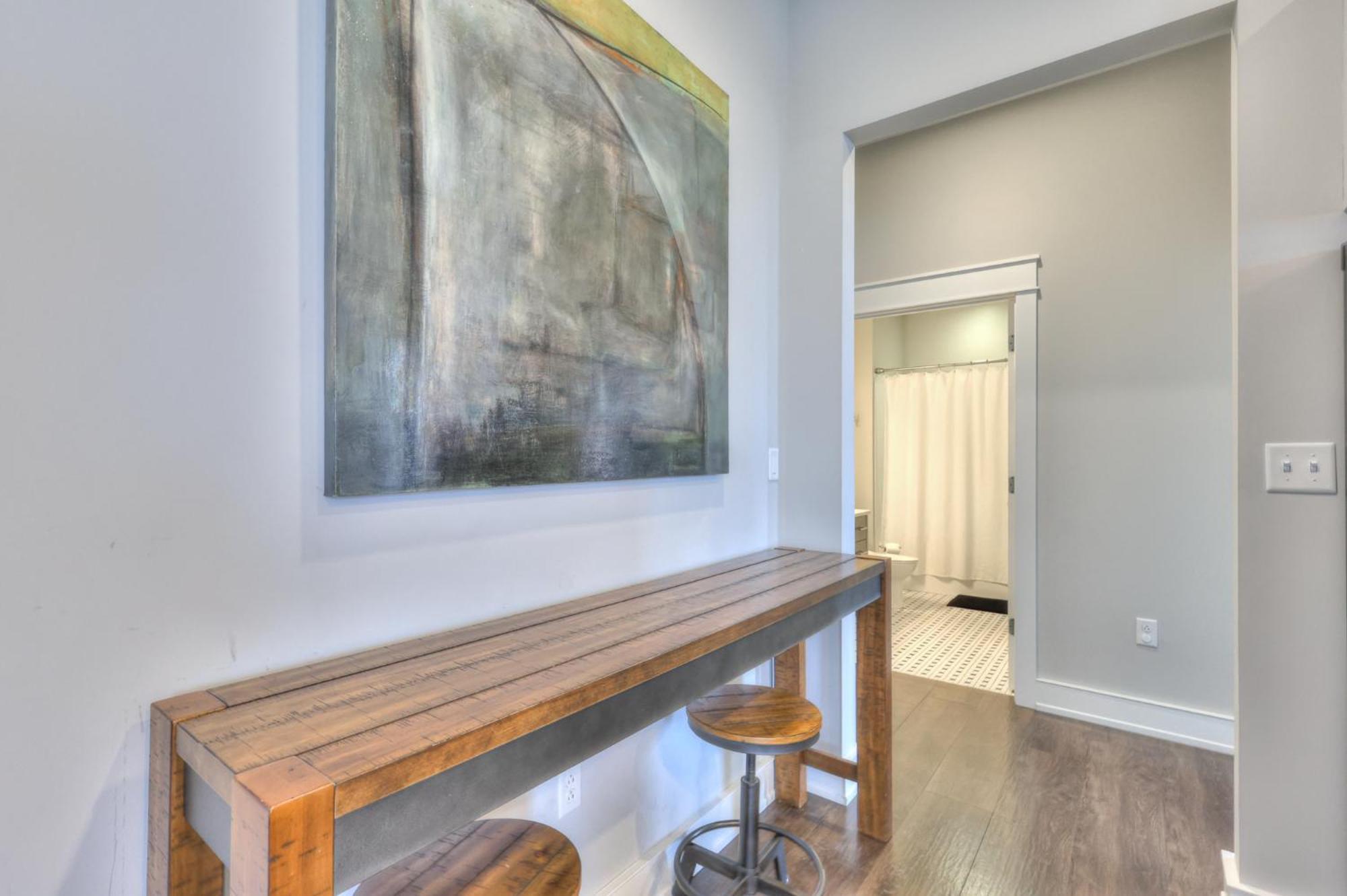 Boutique 1 Bedroom In Dynamic 12 South #204