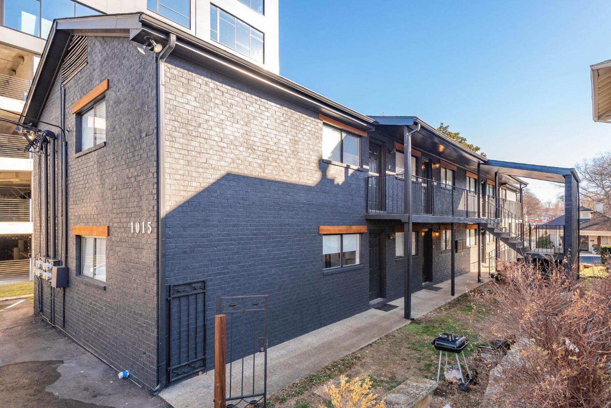 Apartment Music Row Gem Walk To Midtowns Bars Eats Nashville