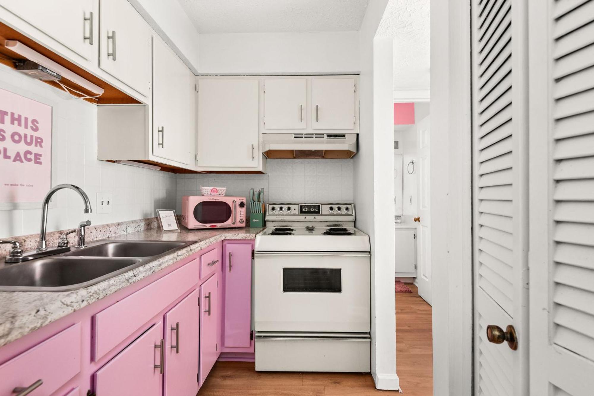 Apartment Enchanted In Nashville, Swiftie Sanctuary Unit 5 *
