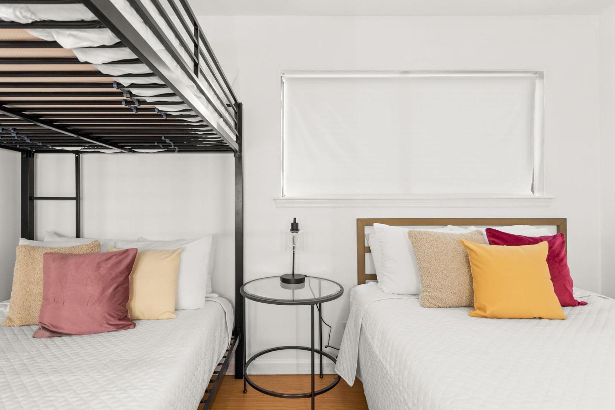 Cozy Country Legends Apt, Music Row Retreat *