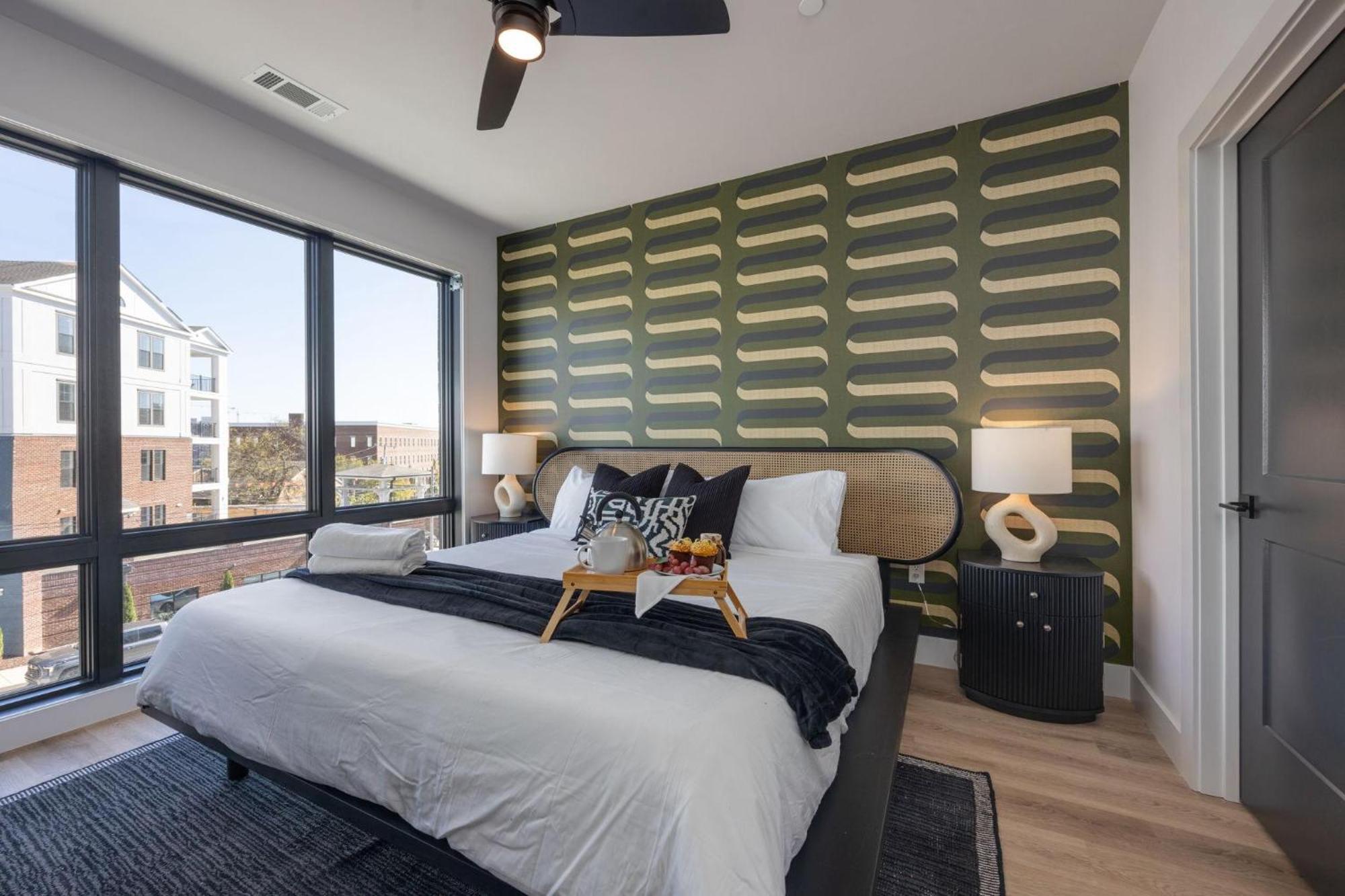 Twin Notes - Odyssey - 2 Units - Mins To Broadway Holiday home Nashville