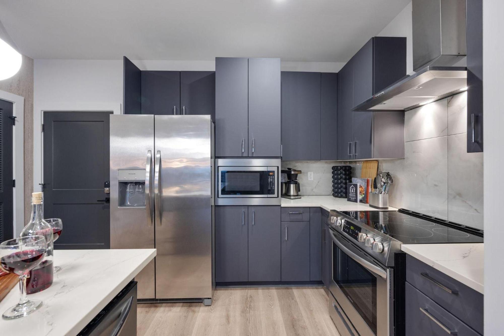 Holiday home Twin Notes - Odyssey - 2 Units - Mins To Broadway *