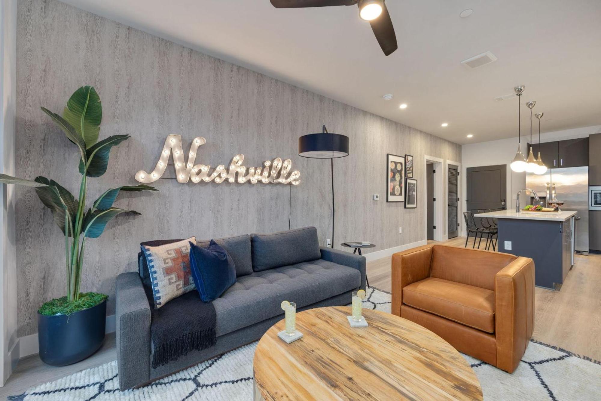 Twin Notes - Odyssey - 2 Units - Mins To Broadway Holiday home *