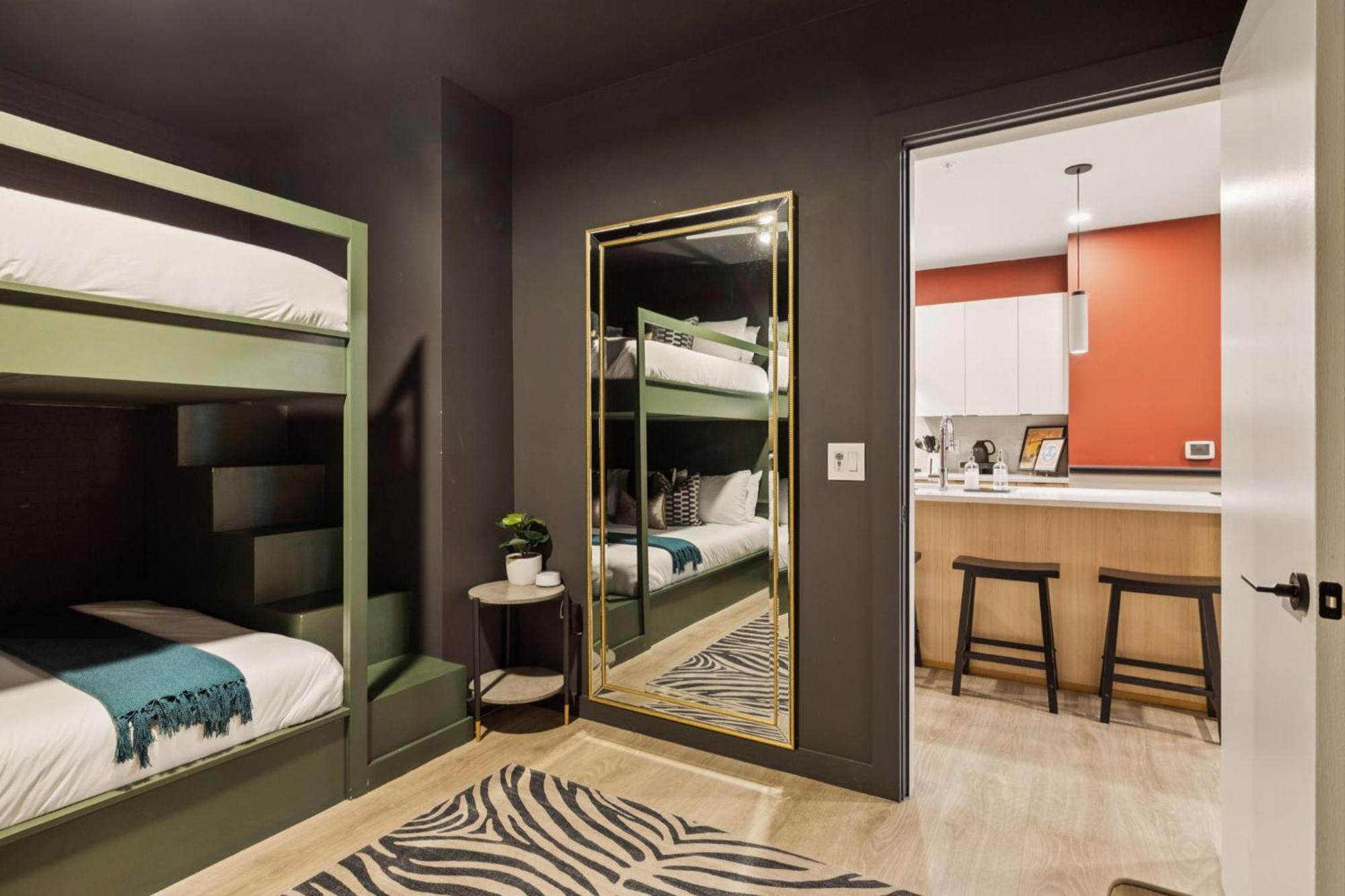 Apartment Southern Comfort Short Walk To Broadway W Pool & Gym At The Hyve