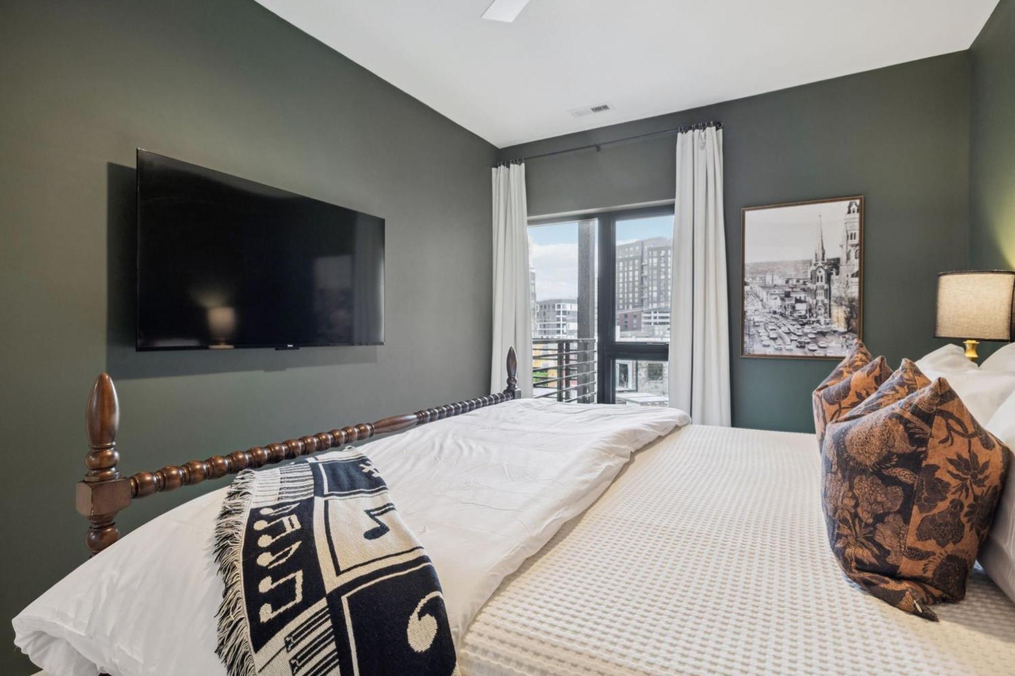 Southern Comfort Short Walk To Broadway W Pool & Gym At The Hyve Nashville