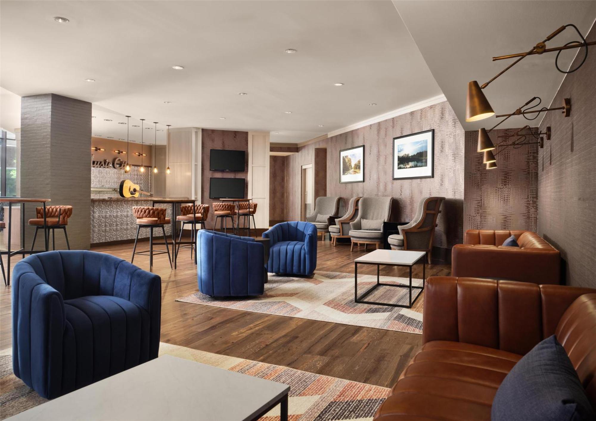 Doubletree By Hilton Downtown Hotel