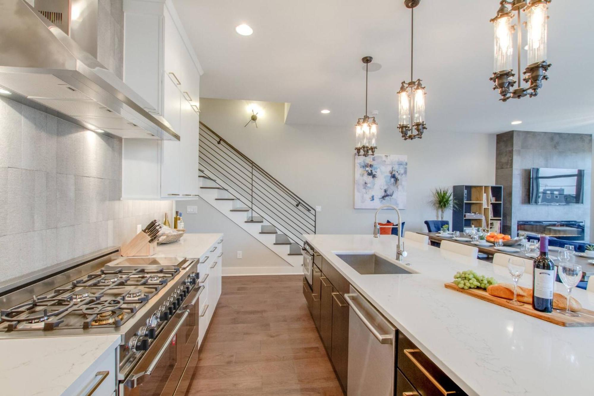 Holiday home The Augustine! | Views, Gym, Walk To Gulch *