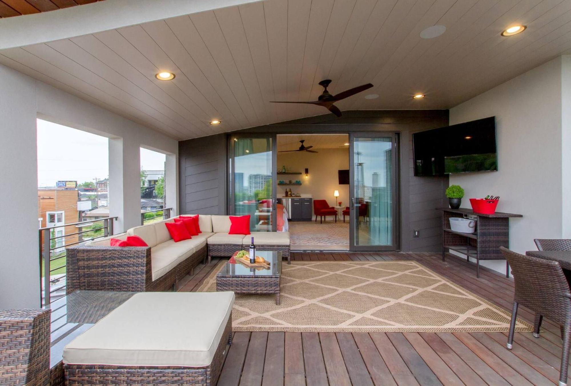Holiday home The Augustine! | Views, Gym, Walk To Gulch Nashville