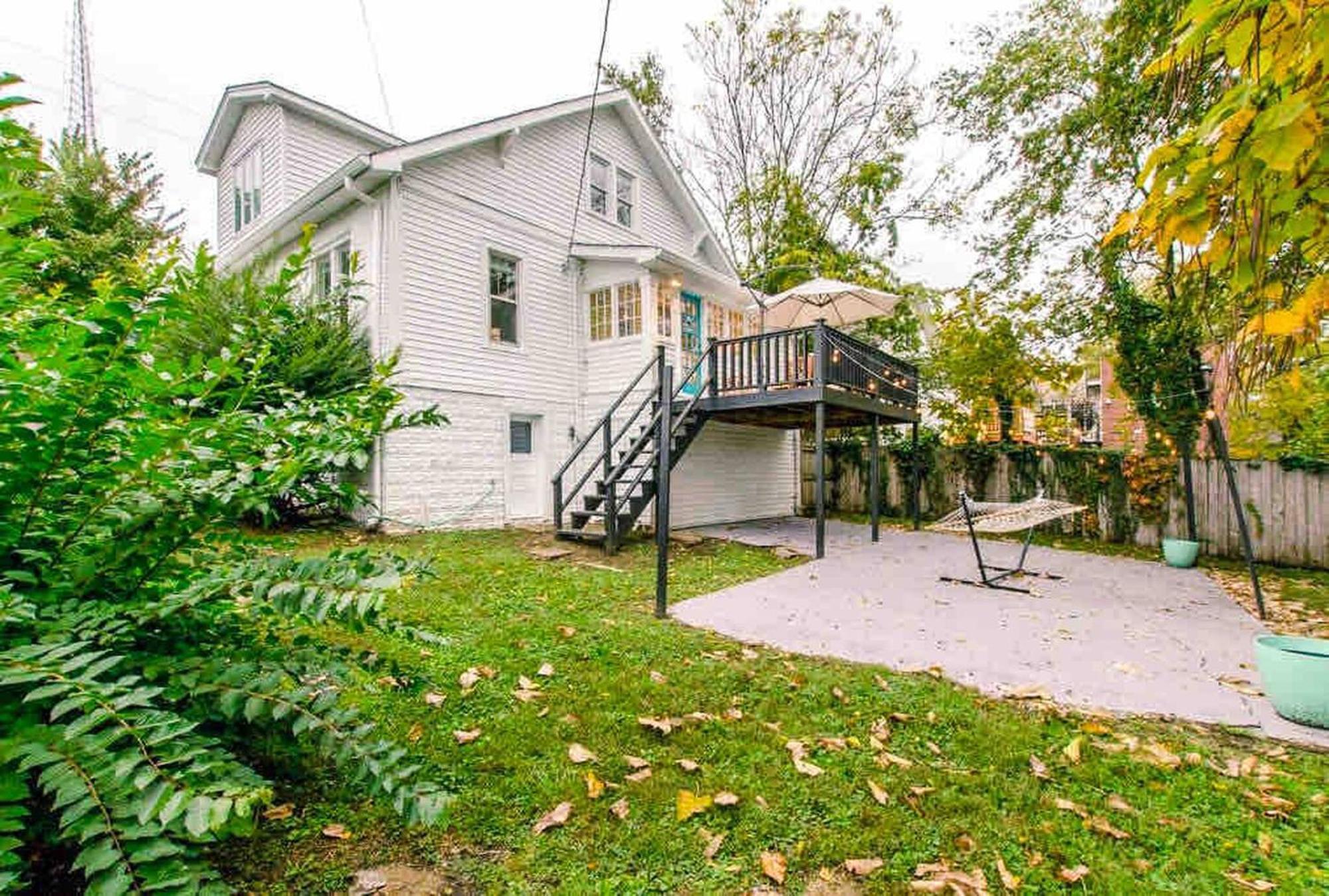 Holiday home House! Hot Tub, Marg Machine, Walk 12south Nashville