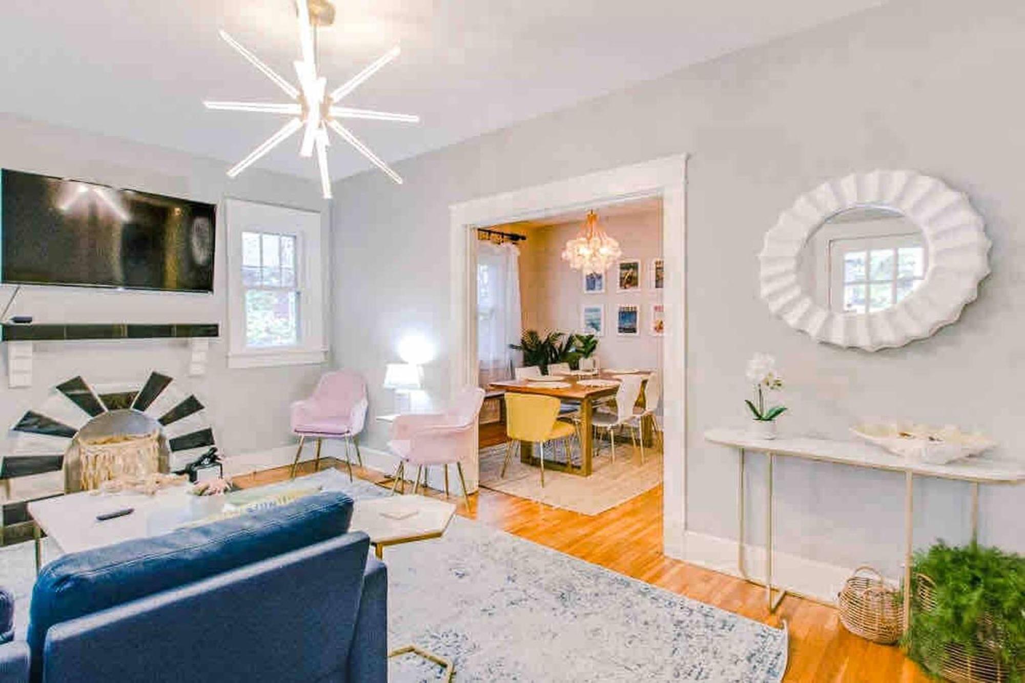 House! Hot Tub, Marg Machine, Walk 12south Holiday home Nashville