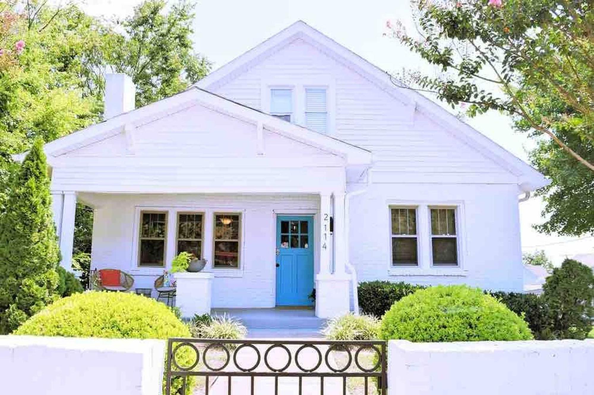 House! Hot Tub, Marg Machine, Walk 12south *