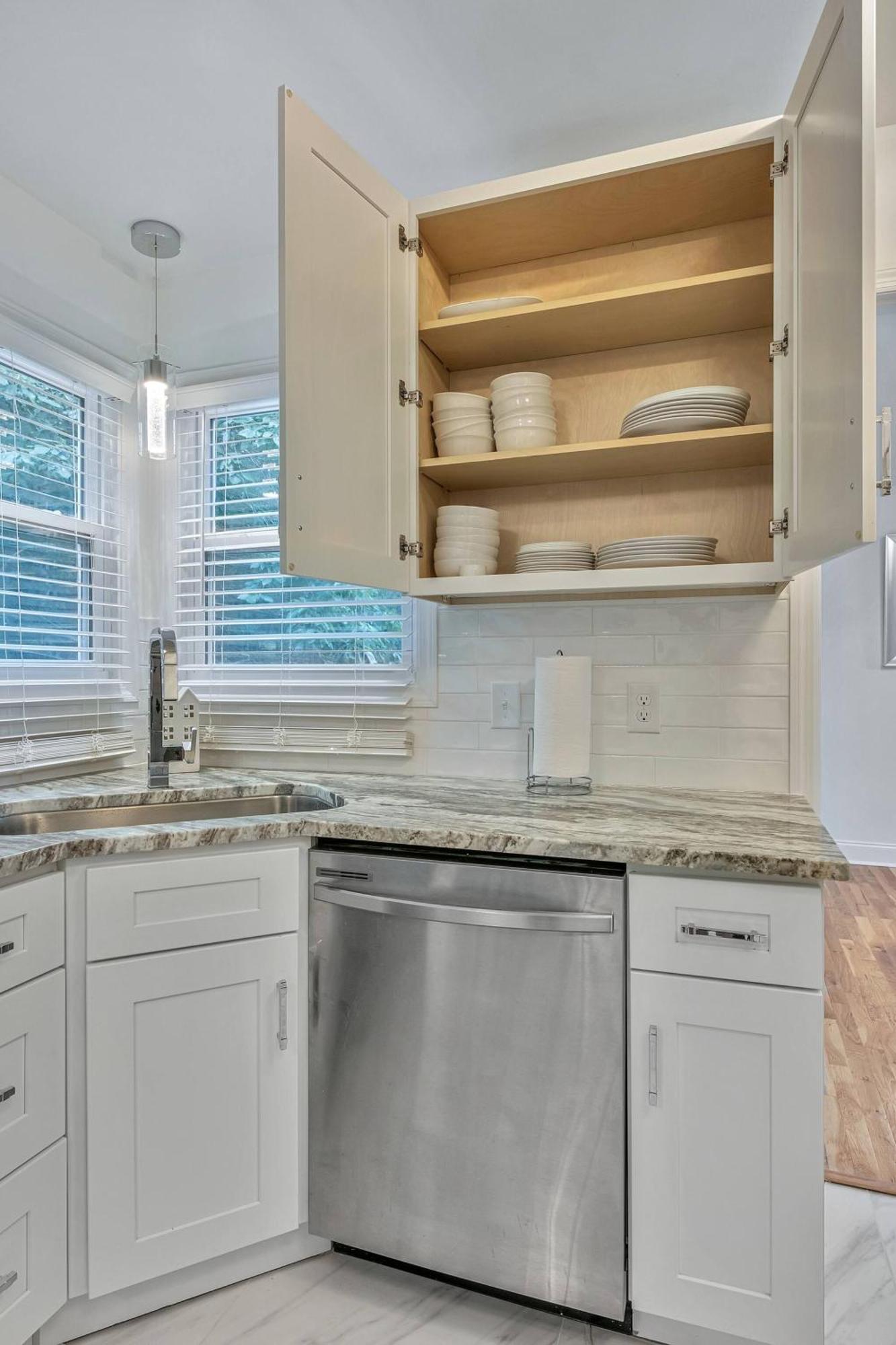 Nest: Renovated Retreat Near Bna *