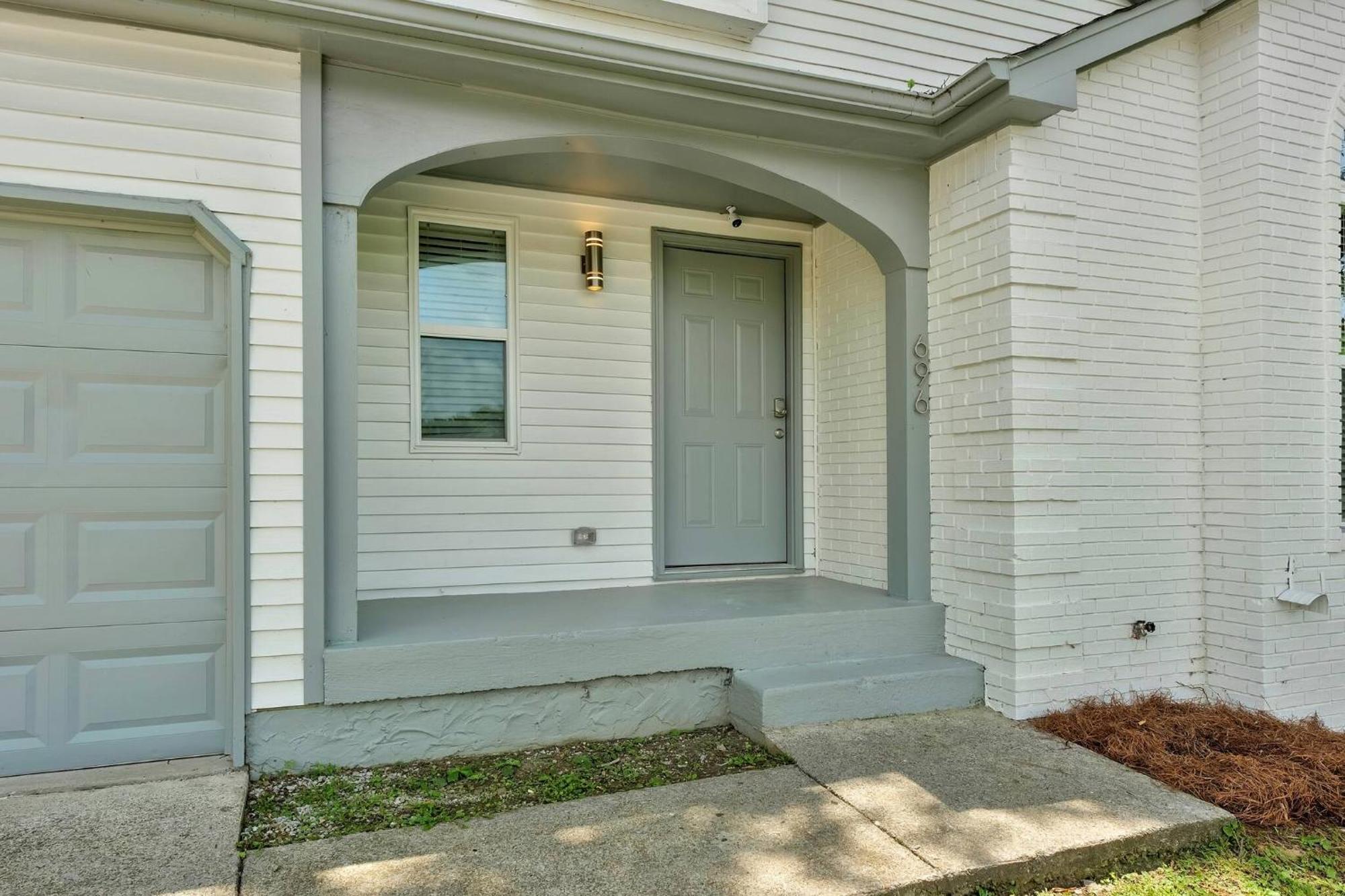 Holiday home Nest: Renovated Retreat Near Bna