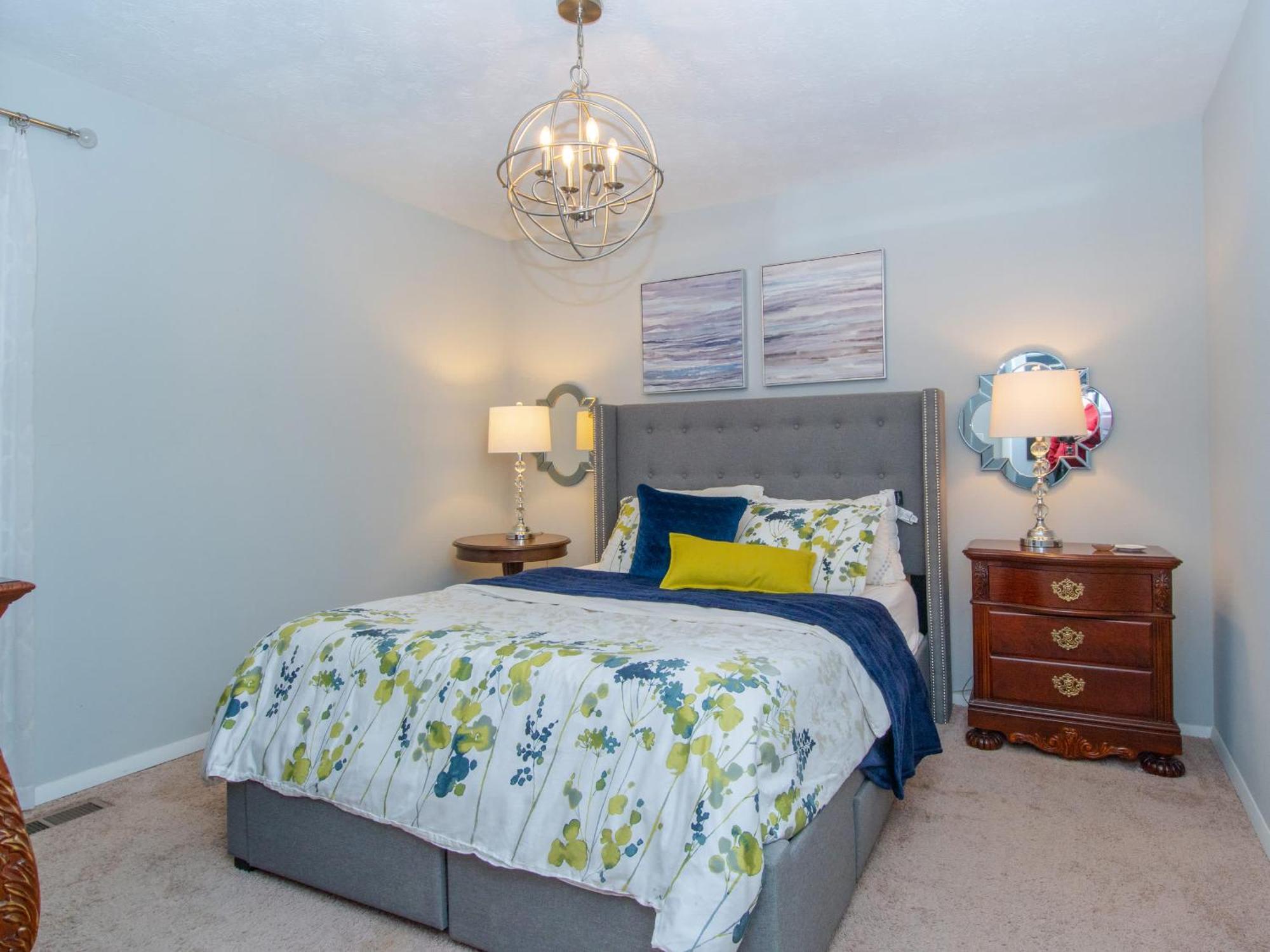 Cozy Getaway - Close To Dt Nash & Germantown Holiday home