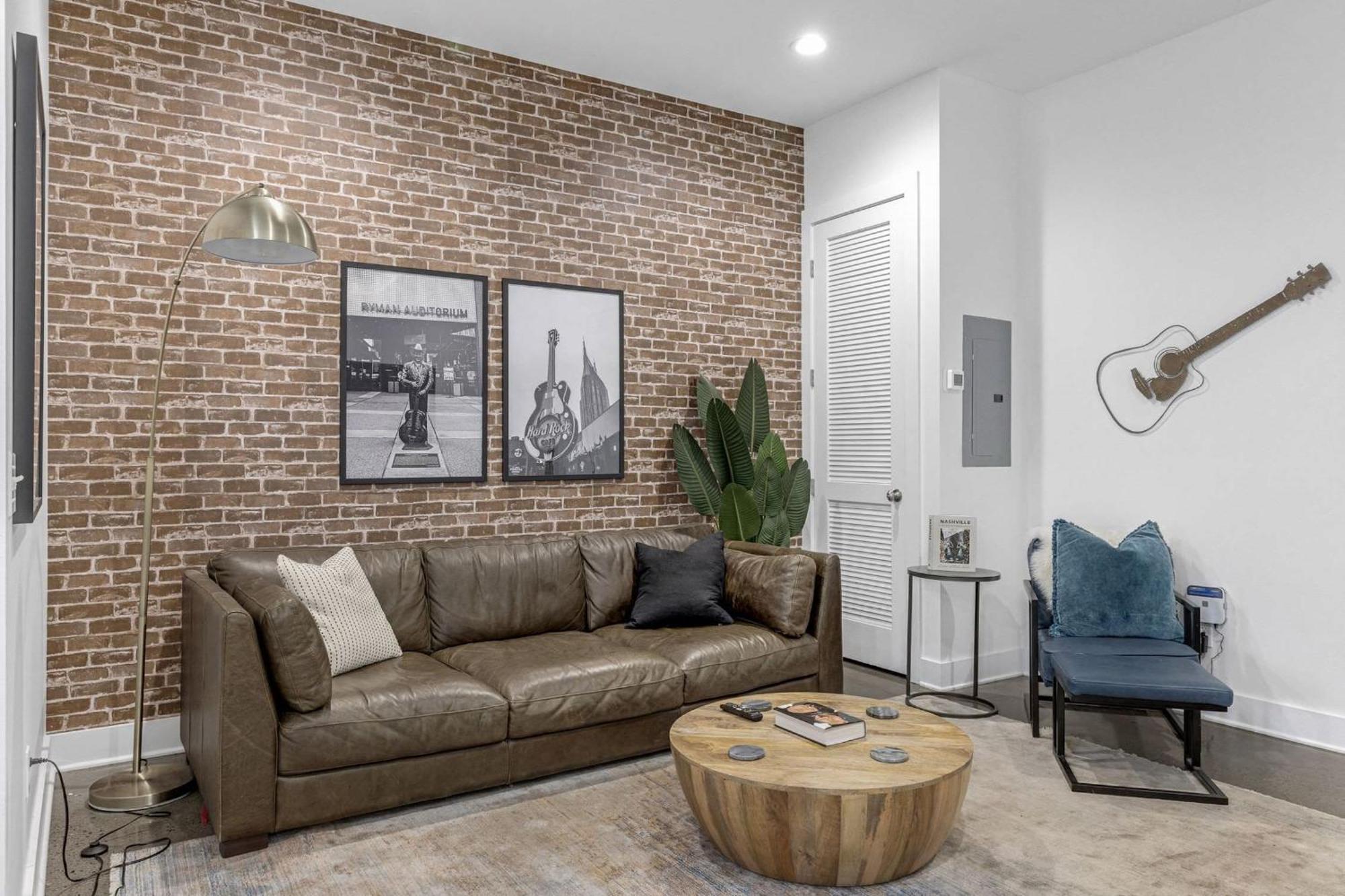 Holiday home Chic And Modern West End Living *