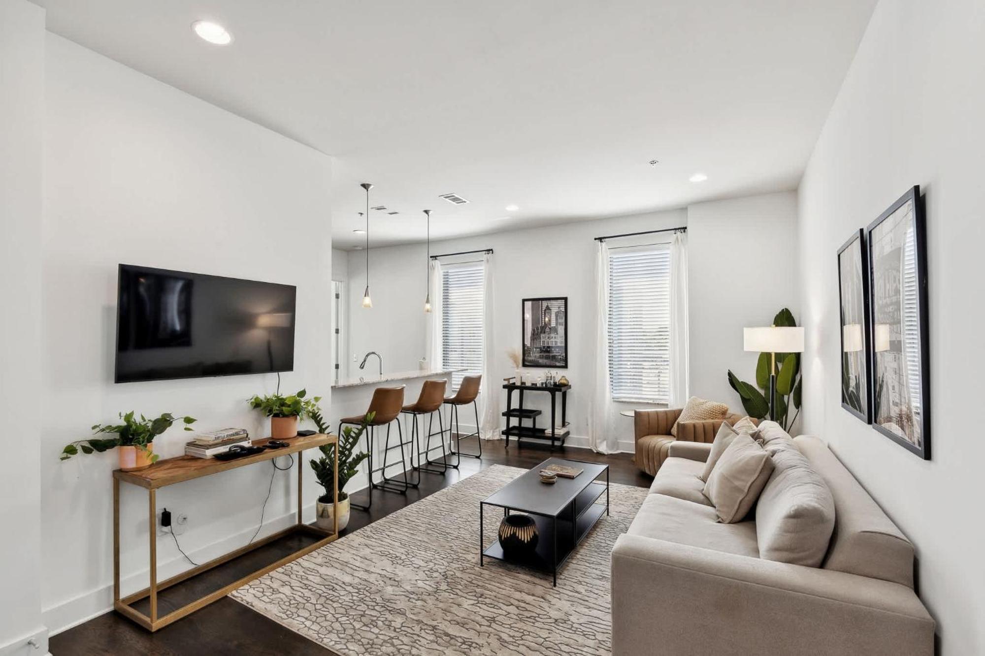 1 Bdr Loft Centrally Located In West End Holiday home *