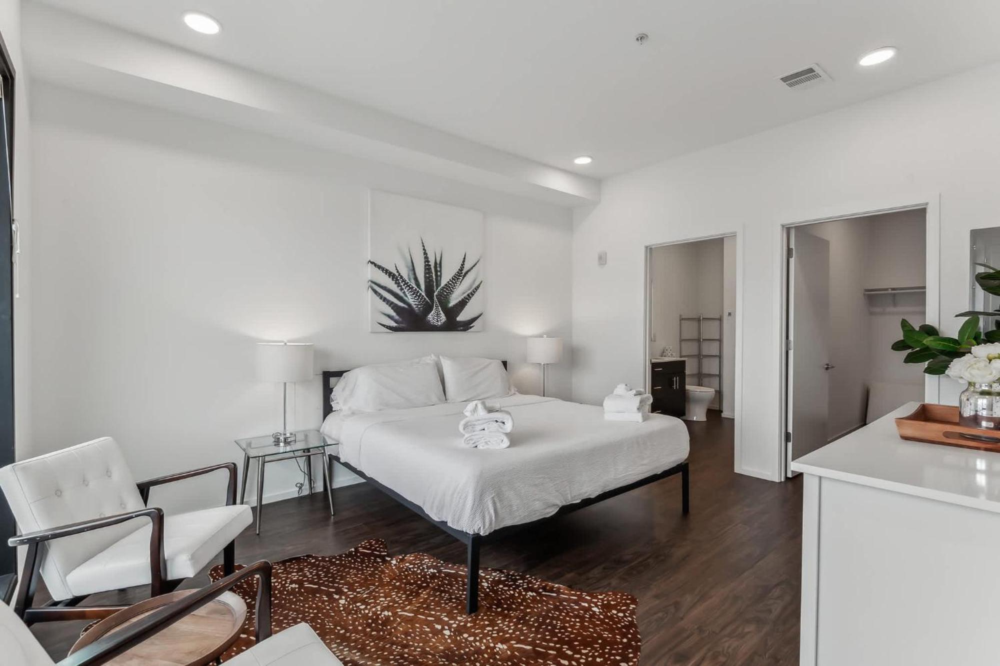 Chic For 8 In Desirable Gulch Neighborhood Holiday home Nashville
