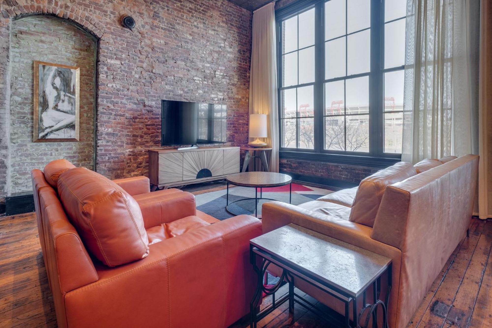 Riverfront Family Loft For 4 * Nashville
