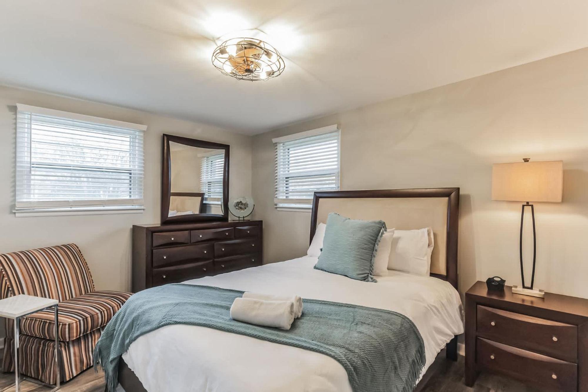 Luxurious 4br Pet Friendly *