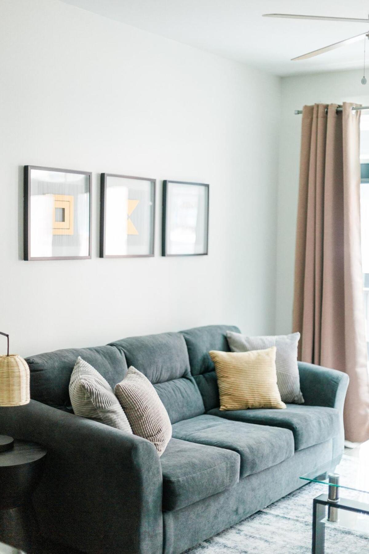 Apartment Modern Germantown - Walkable, Quiet &