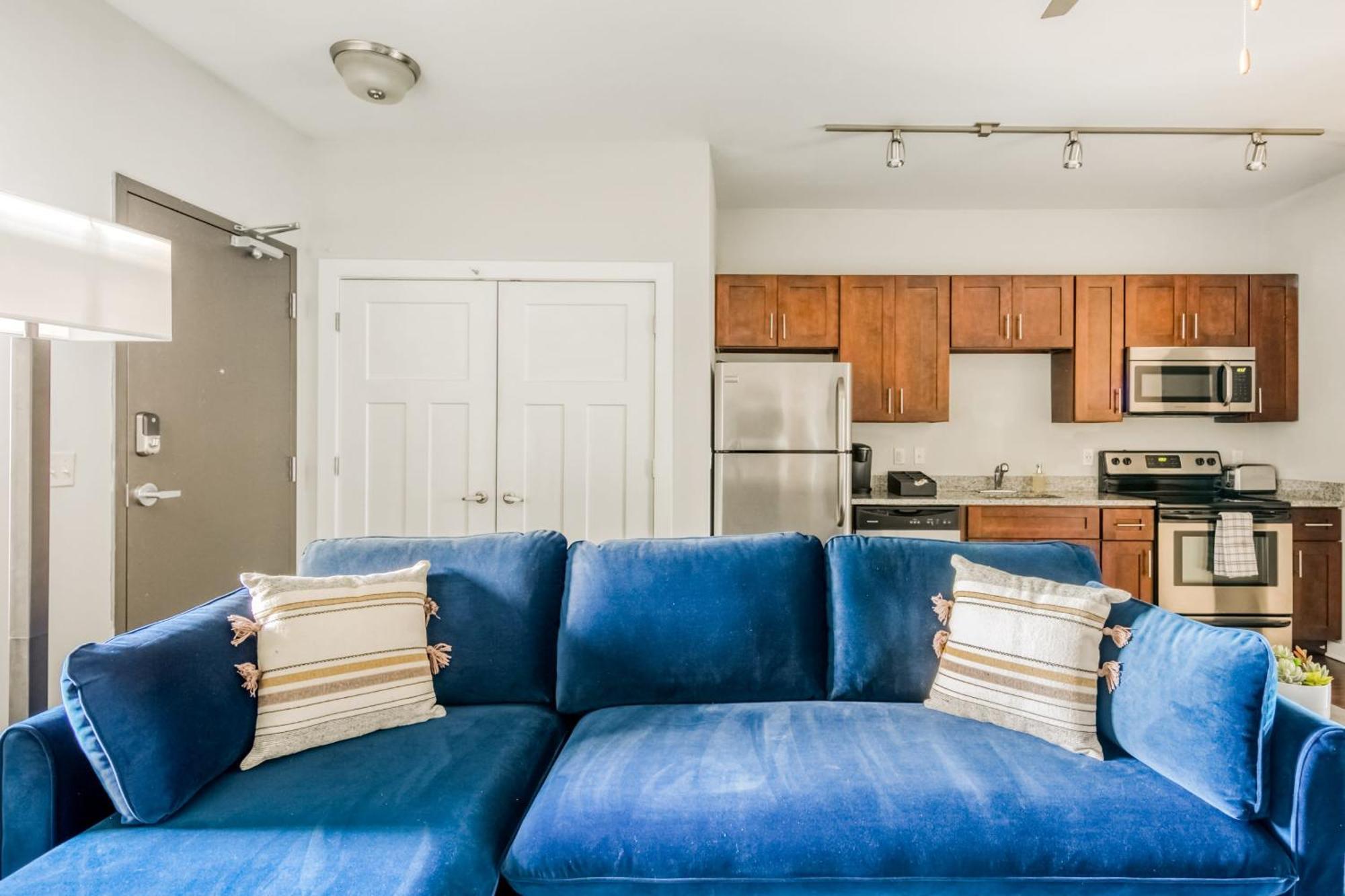 Cozysuites Musicrow Classy 1br With Free Parking 09