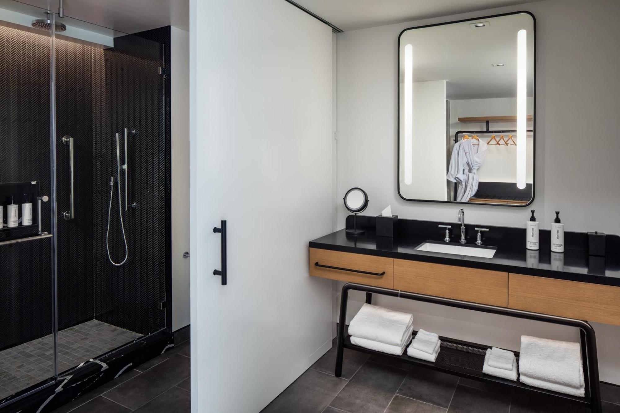 Canopy By Hilton Downtown The Gulch Hotel Nashville