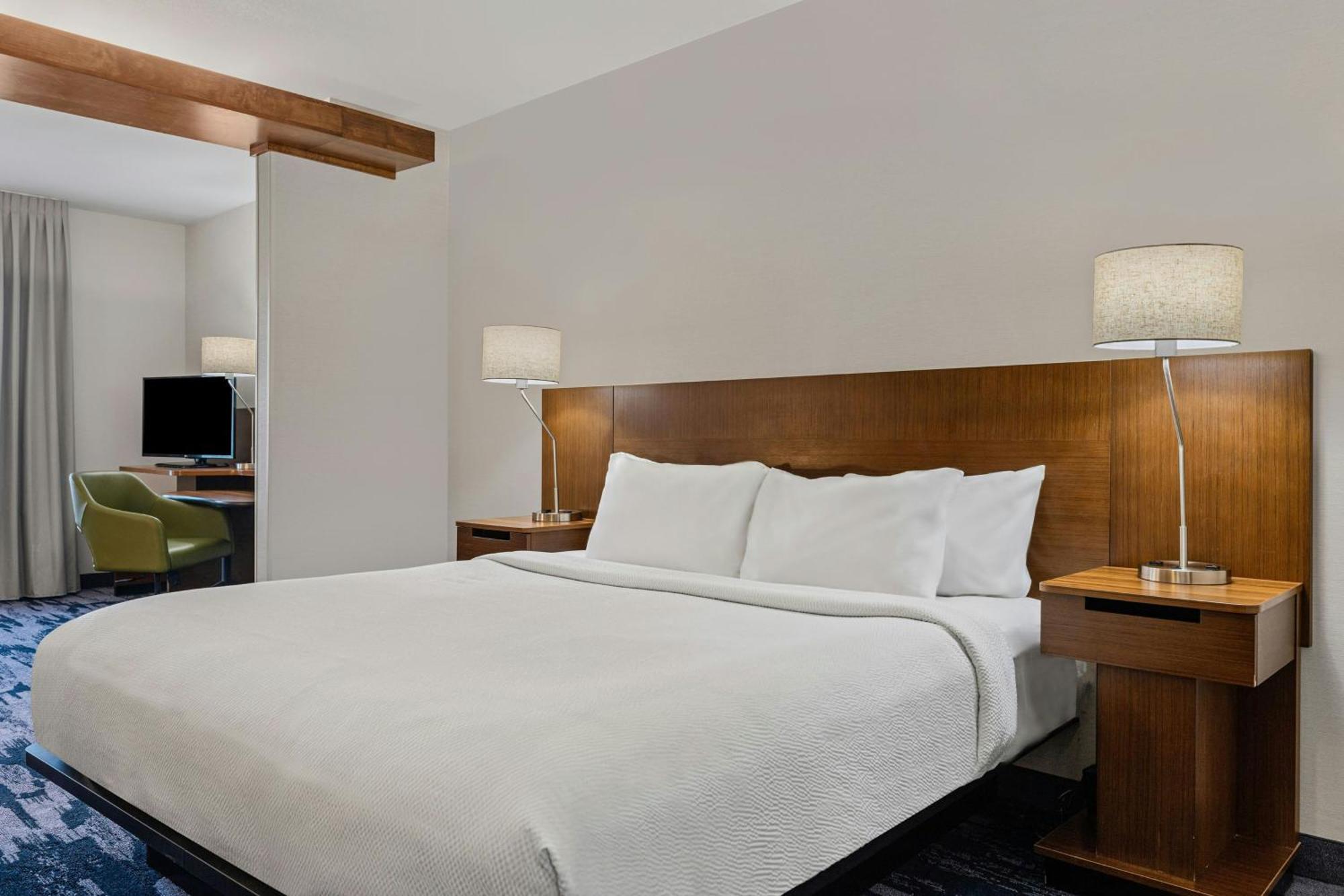 Hotel Fairfield & By Marriott Downtown-metrocenter Nashville