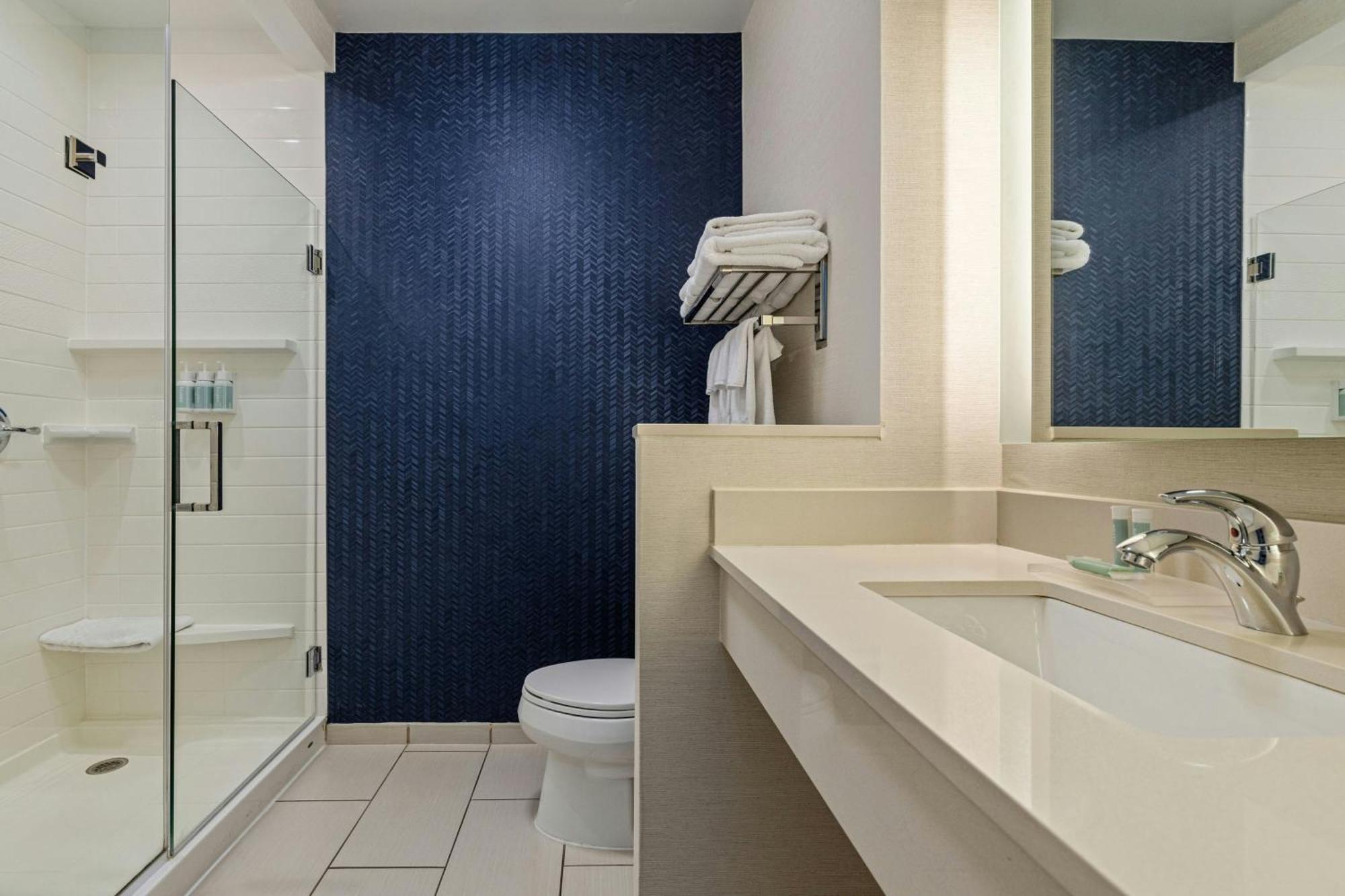 Hotel Fairfield & By Marriott Downtown-metrocenter Nashville