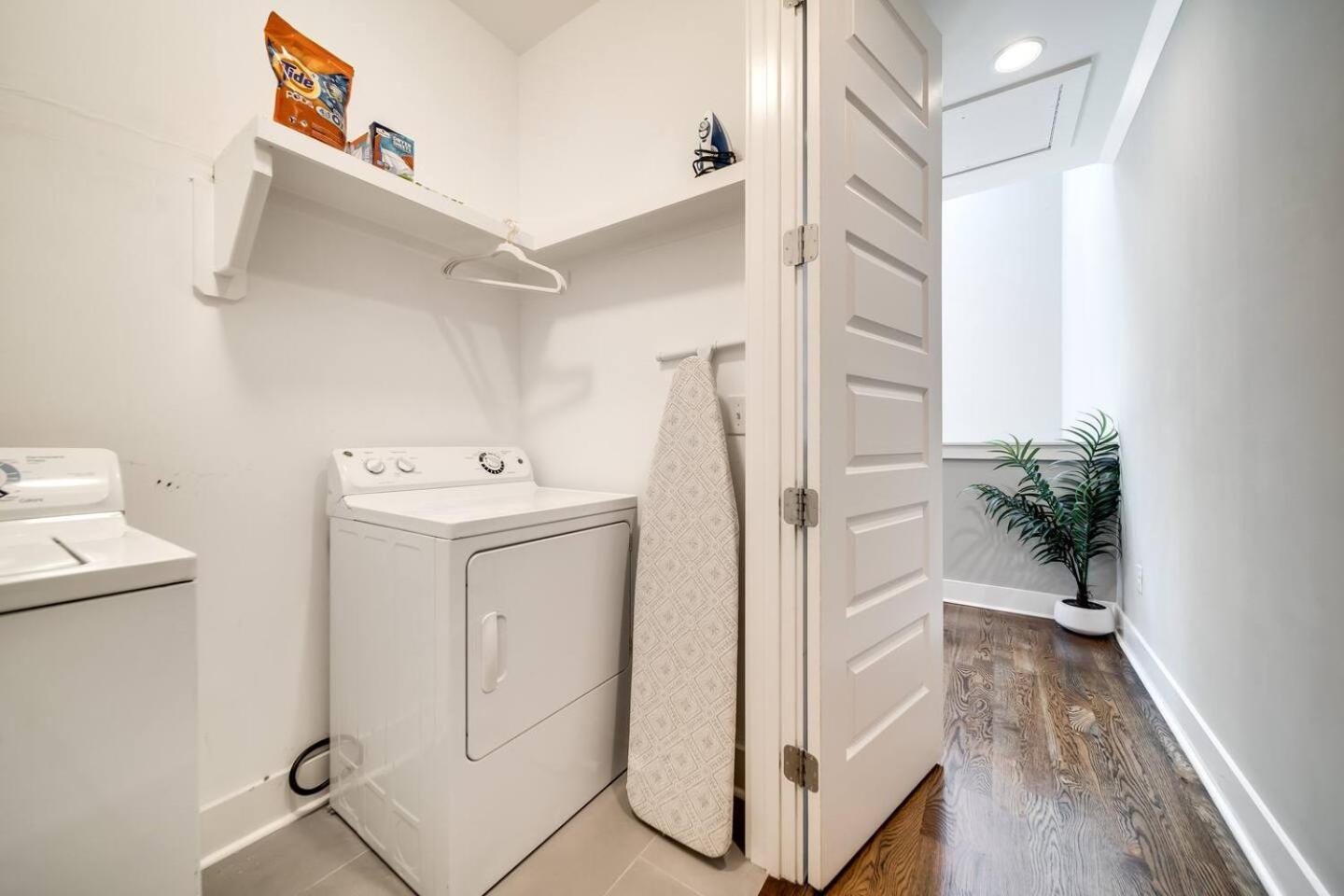 Beaus Oasis - 3 Miles To Dtwn Holiday home