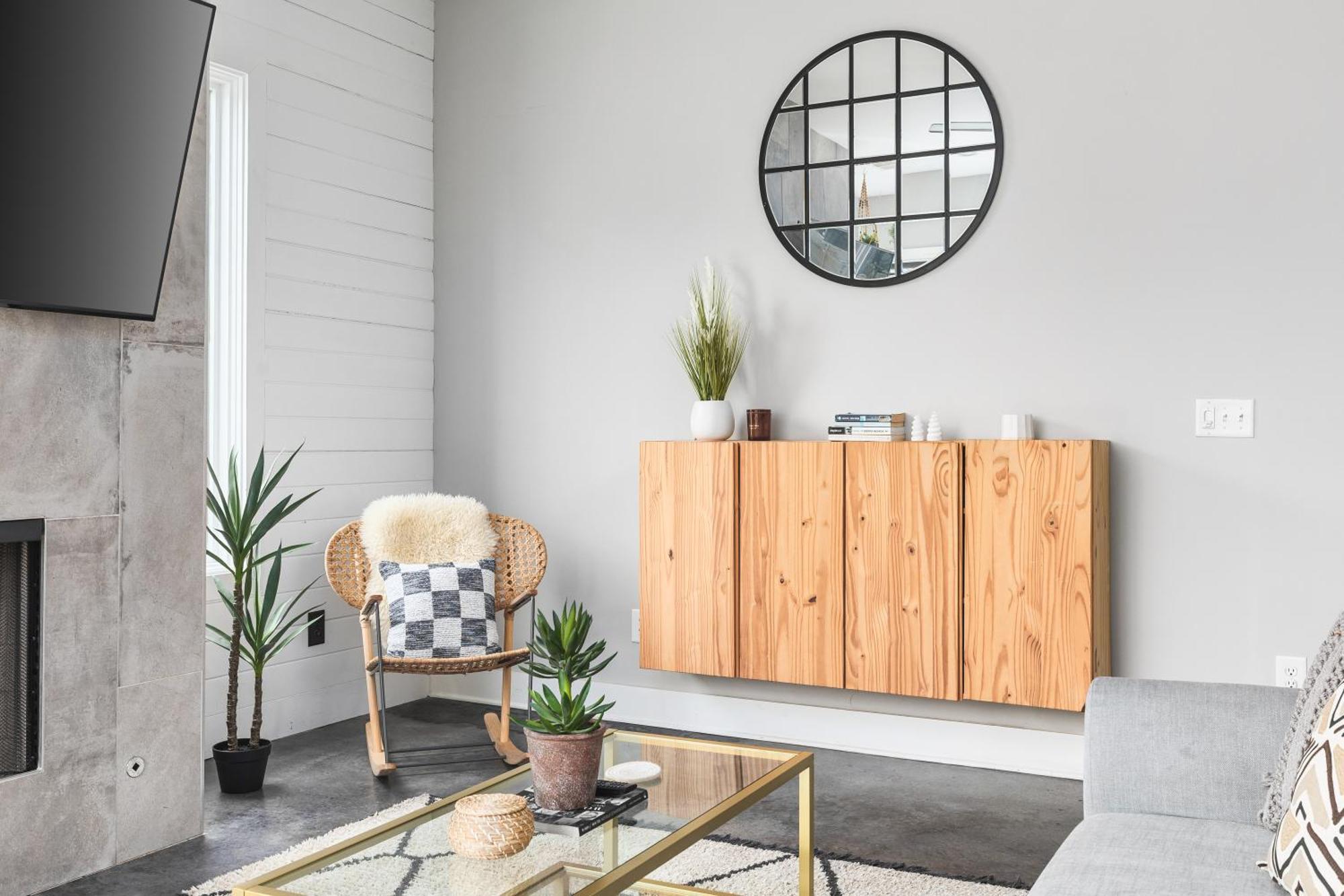 Holiday home Modern Luxury With Rooftop Deck, 3 Mi To Downtown Nashville