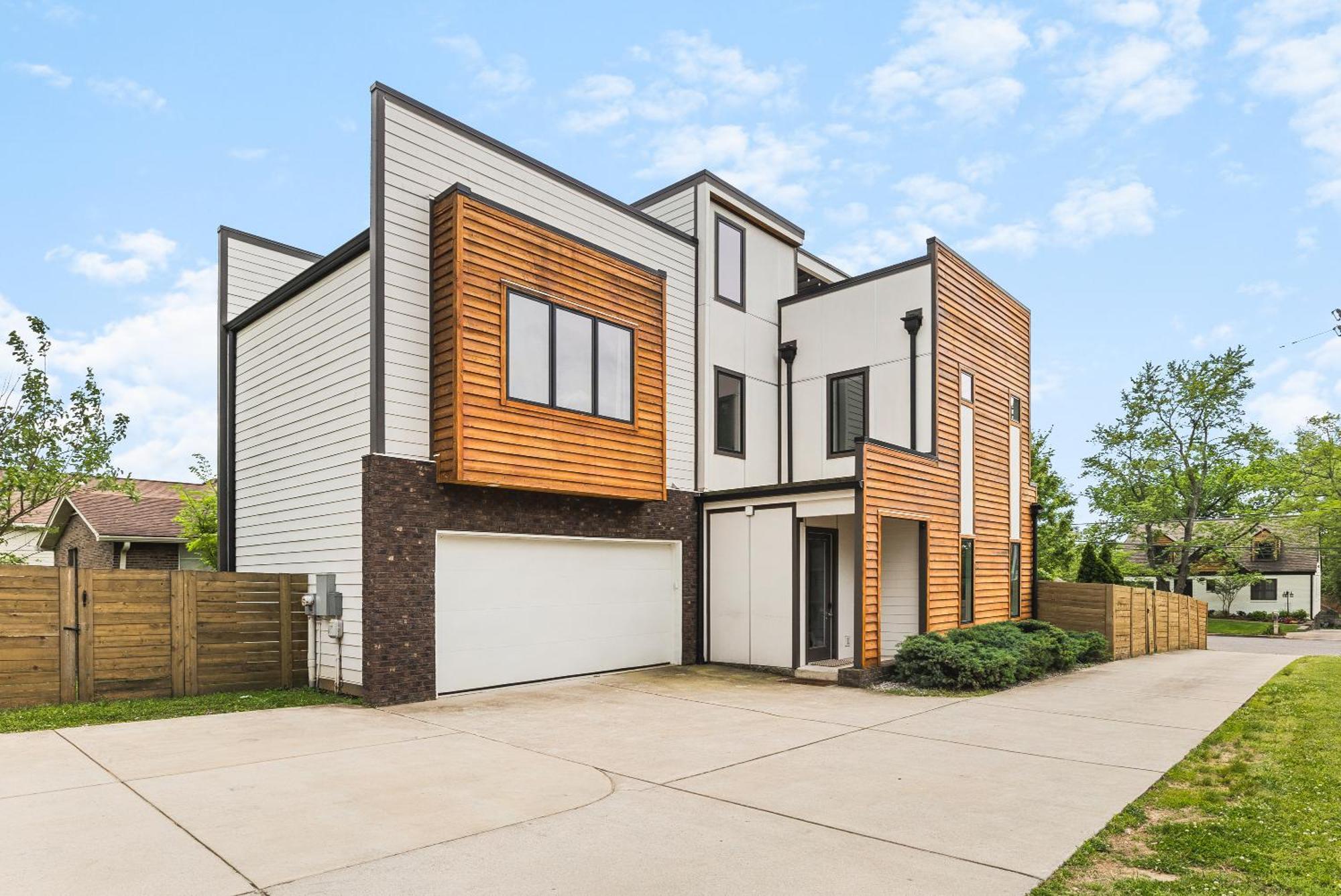 Modern Luxury With Rooftop Deck, 3 Mi To Downtown Holiday home *