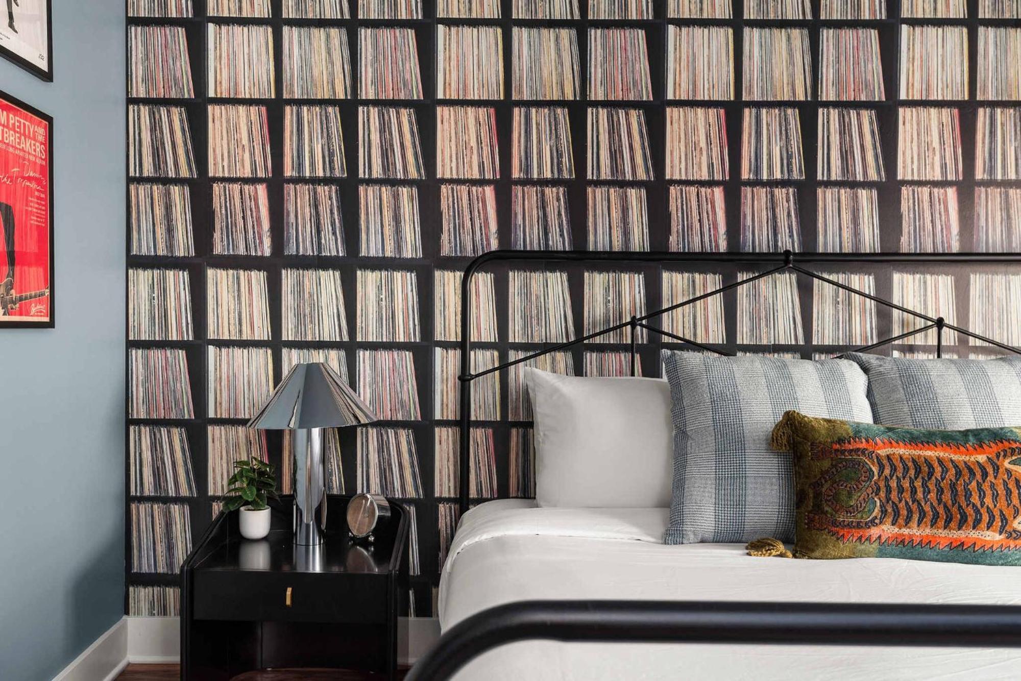 Mix At 8th & Argyle Elite Vacation Spot