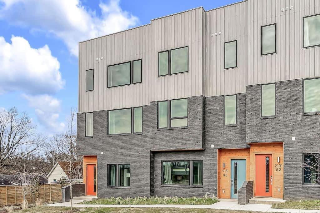 2 Townhomes - Sleeps 24-rooftop Patios *