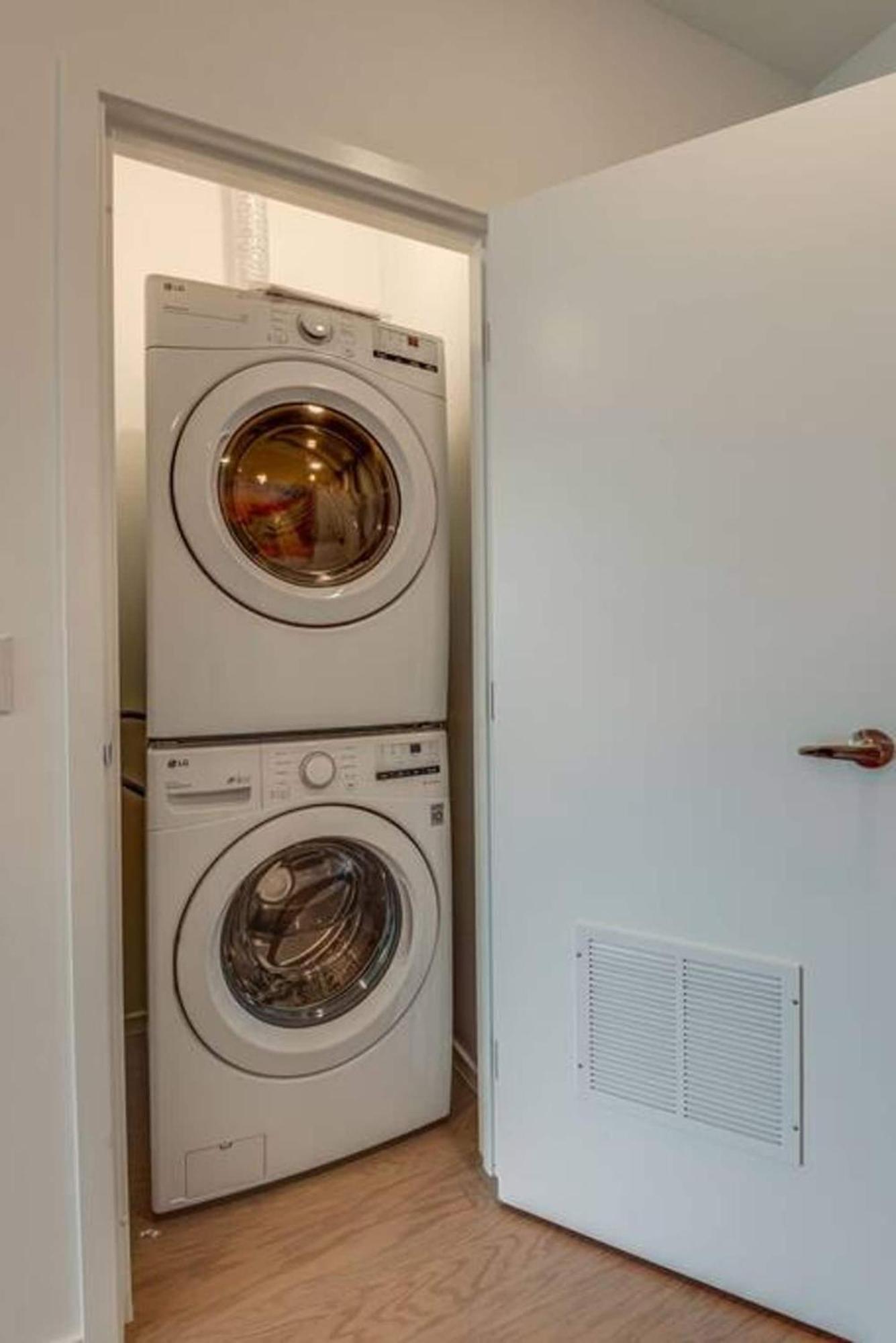 Boutique On Riverfront- Park Free Holiday home *