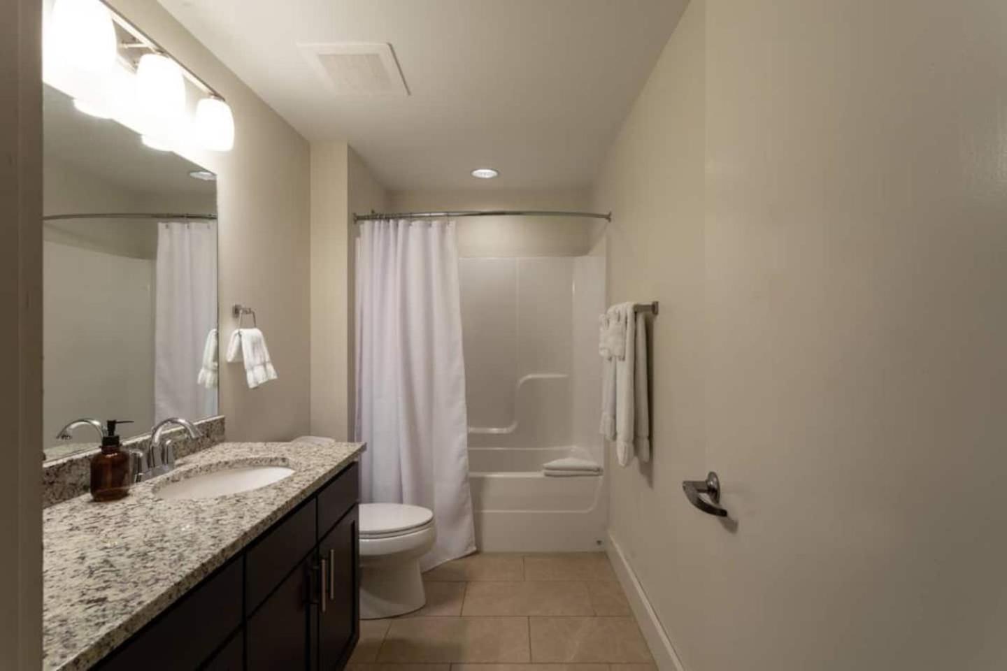 Heart Of 12 South, Near Downtown, Park Free - #10 4* Nashville