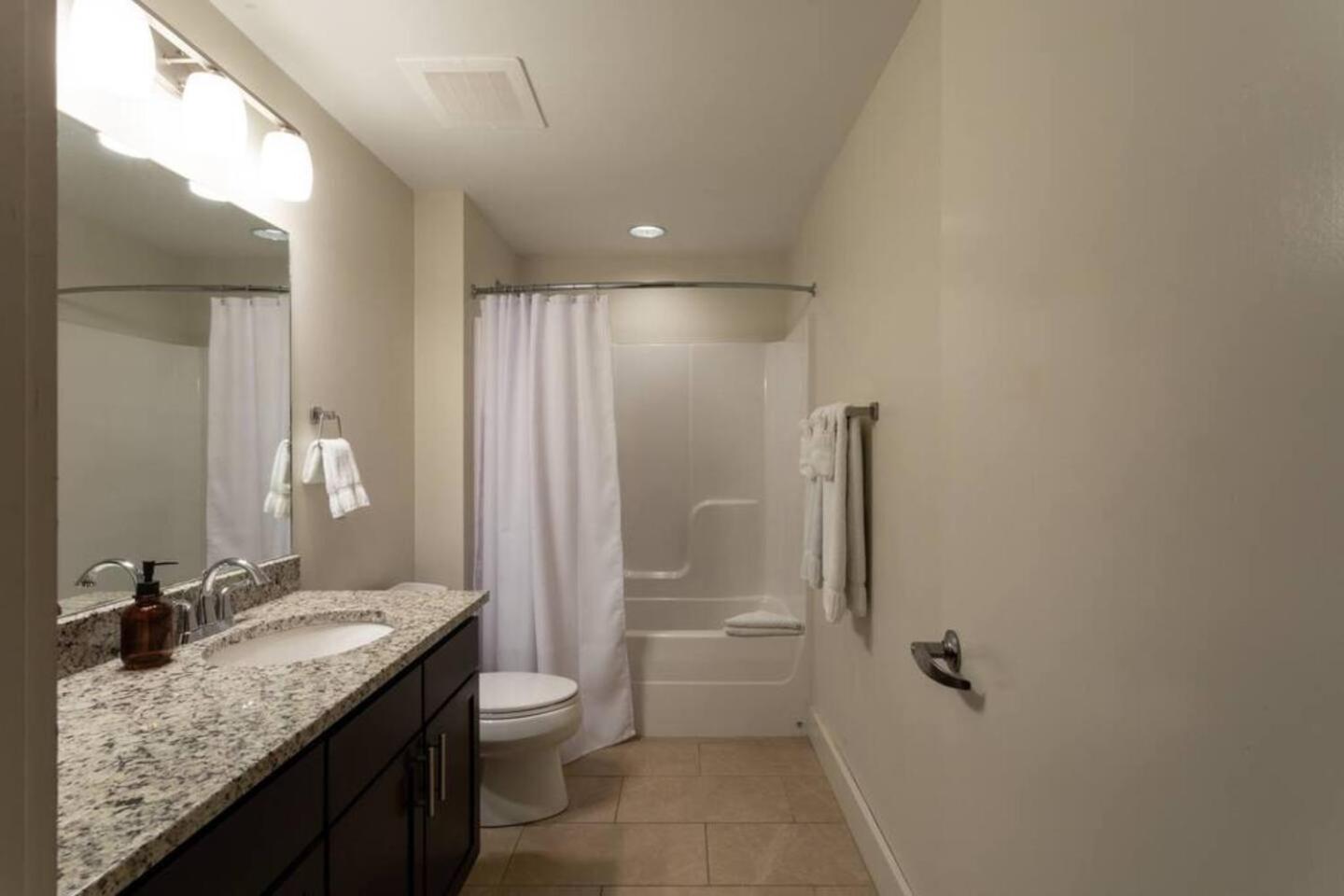 Heart Of 12 South, Near Downtown, Park Free - #5 4* Nashville